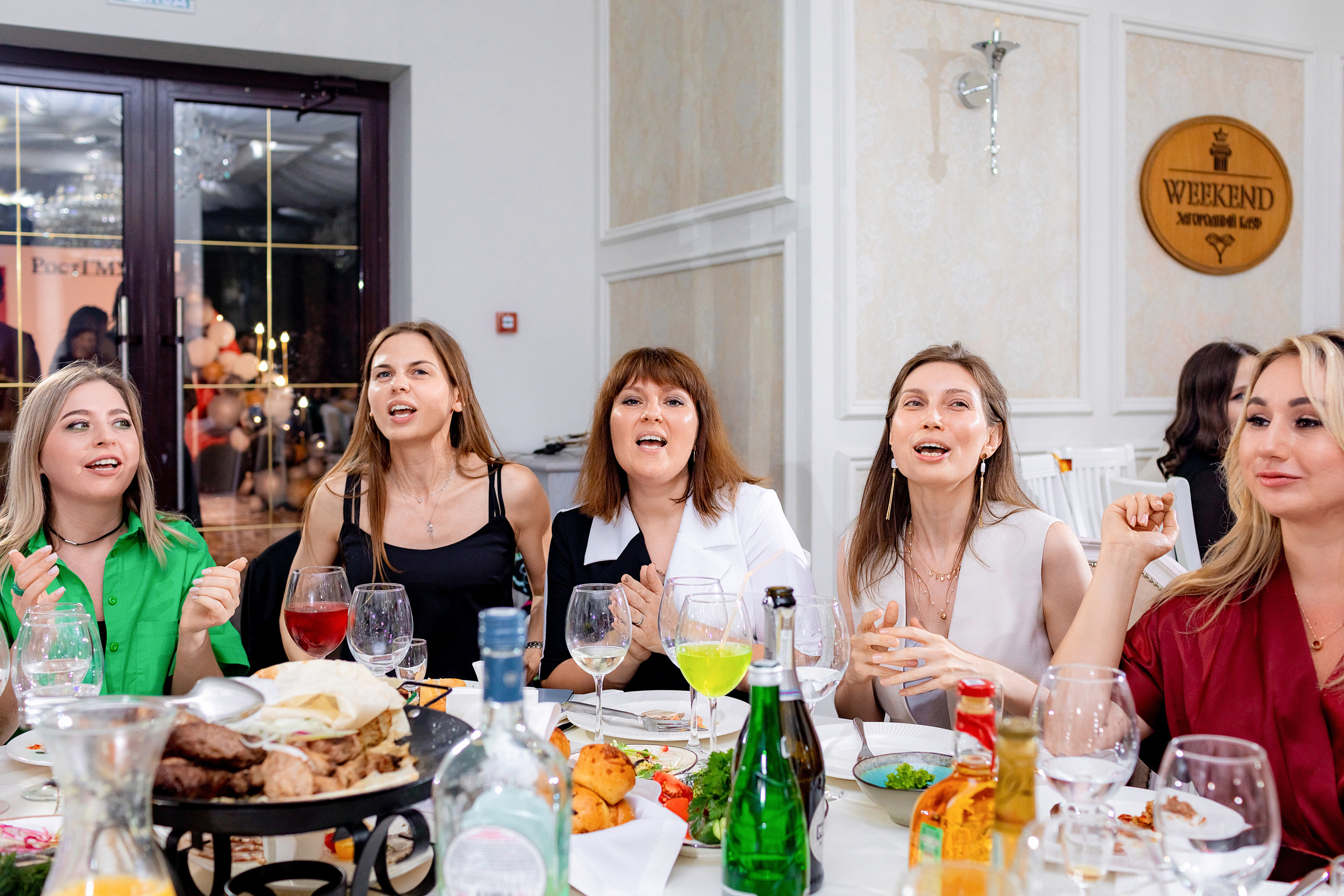 Заказать фотографа на выпускной г. Ростов-на-Дону. Красильников Евгений — профессиональный фотограф в Ростове-на-Дону