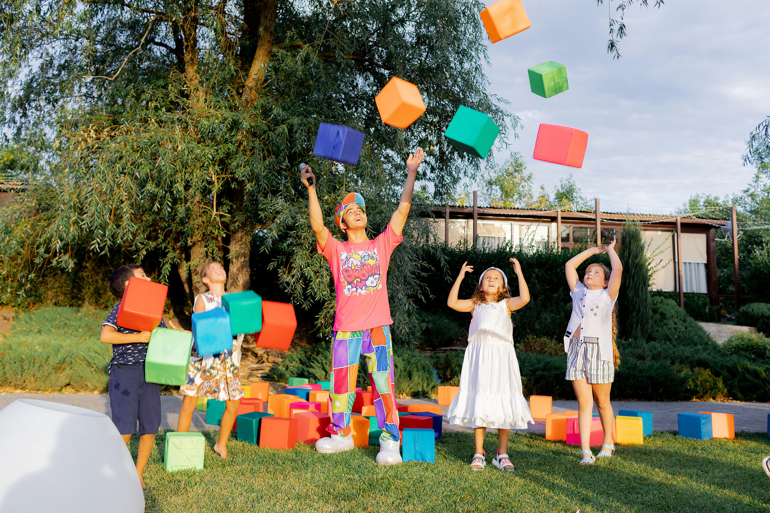 Фотограф на детский праздник в Ростове-на-Дону. Красильников Евгений — профессиональный фотограф в Ростове-на-Дону
