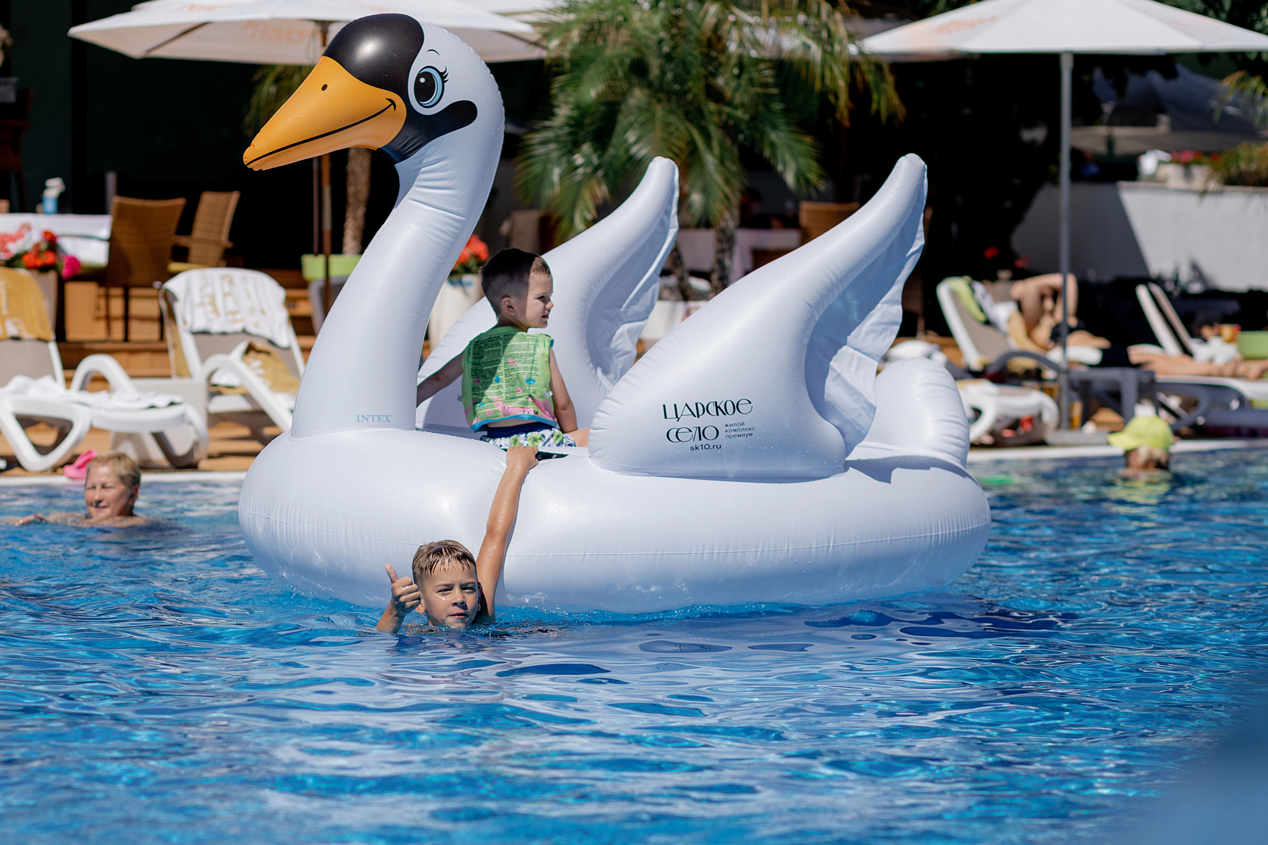 Фотограф на день рождения в ресторан. Красильников Евгений — профессиональный фотограф в Ростове-на-Дону