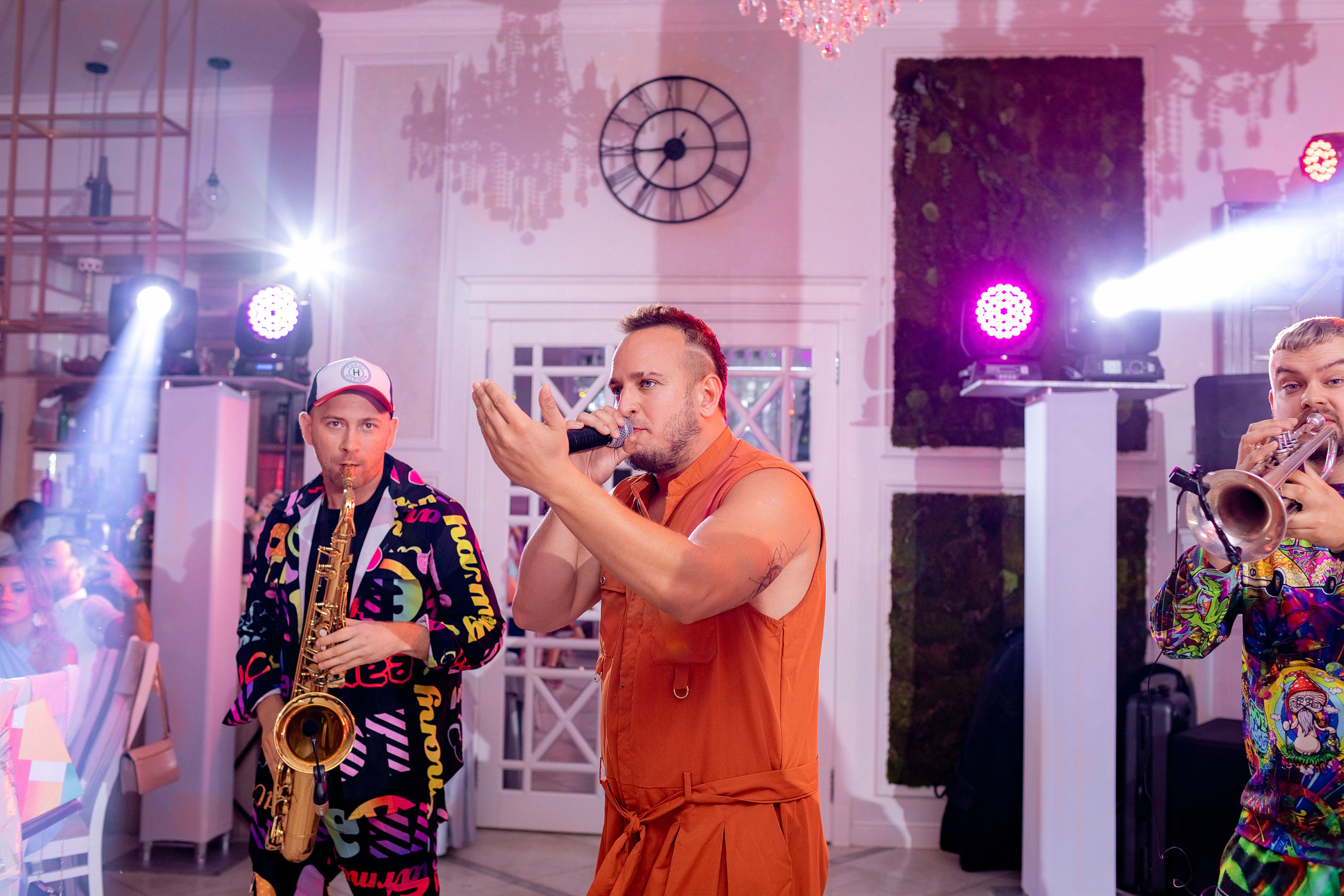 Заказать фотографа на выпускной г. Ростов-на-Дону. Красильников Евгений — профессиональный фотограф в Ростове-на-Дону