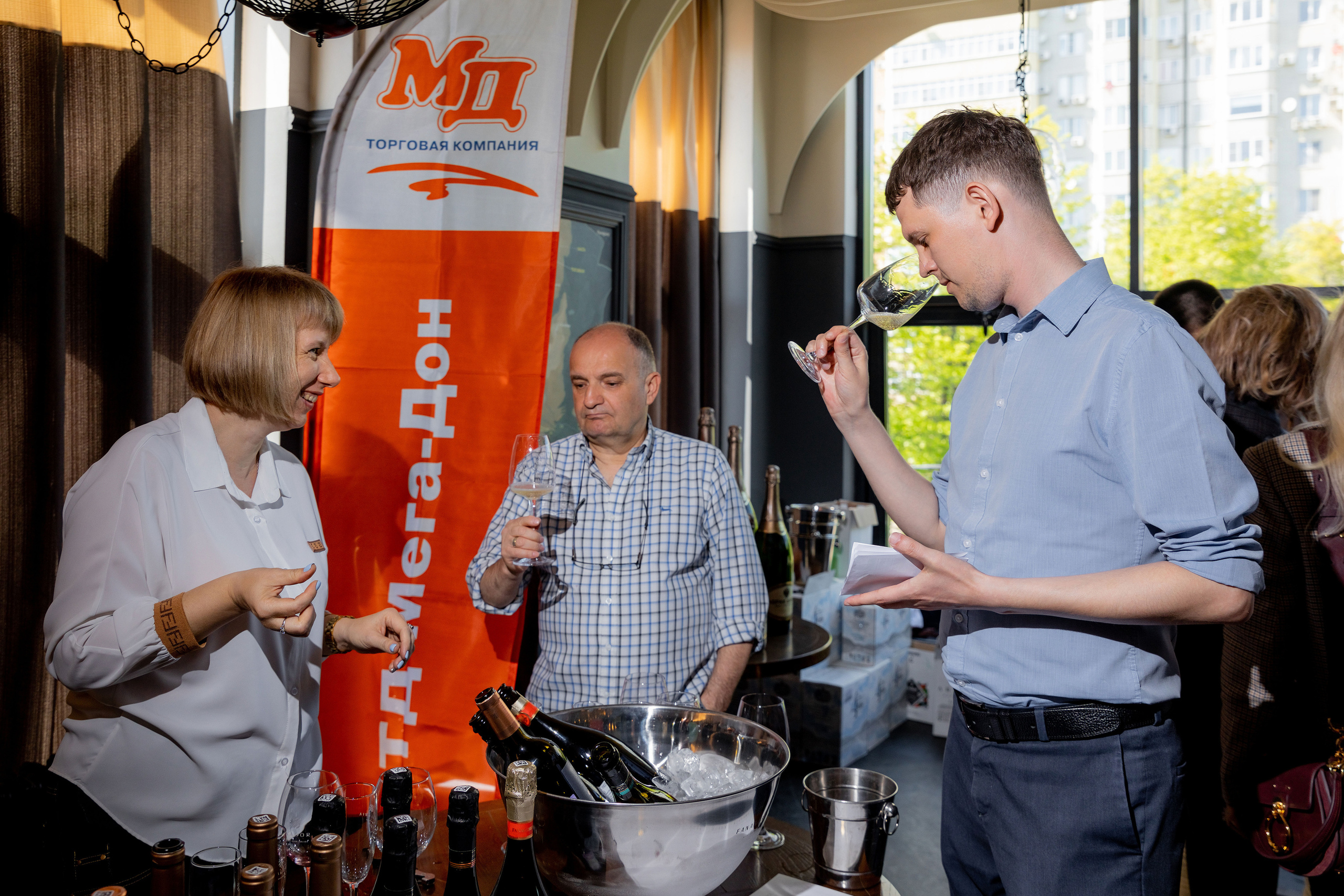 Репортажная съемка фестиваля вина г. Ростов-на-дону. Красильников Евгений — профессиональный фотограф в Ростове-на-Дону