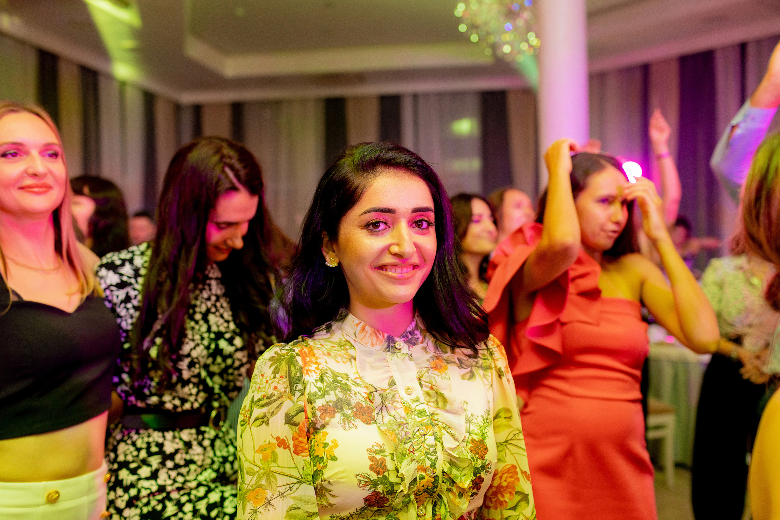 Заказать фотографа на выпускной г. Ростов-на-Дону. Красильников Евгений — профессиональный фотограф в Ростове-на-Дону