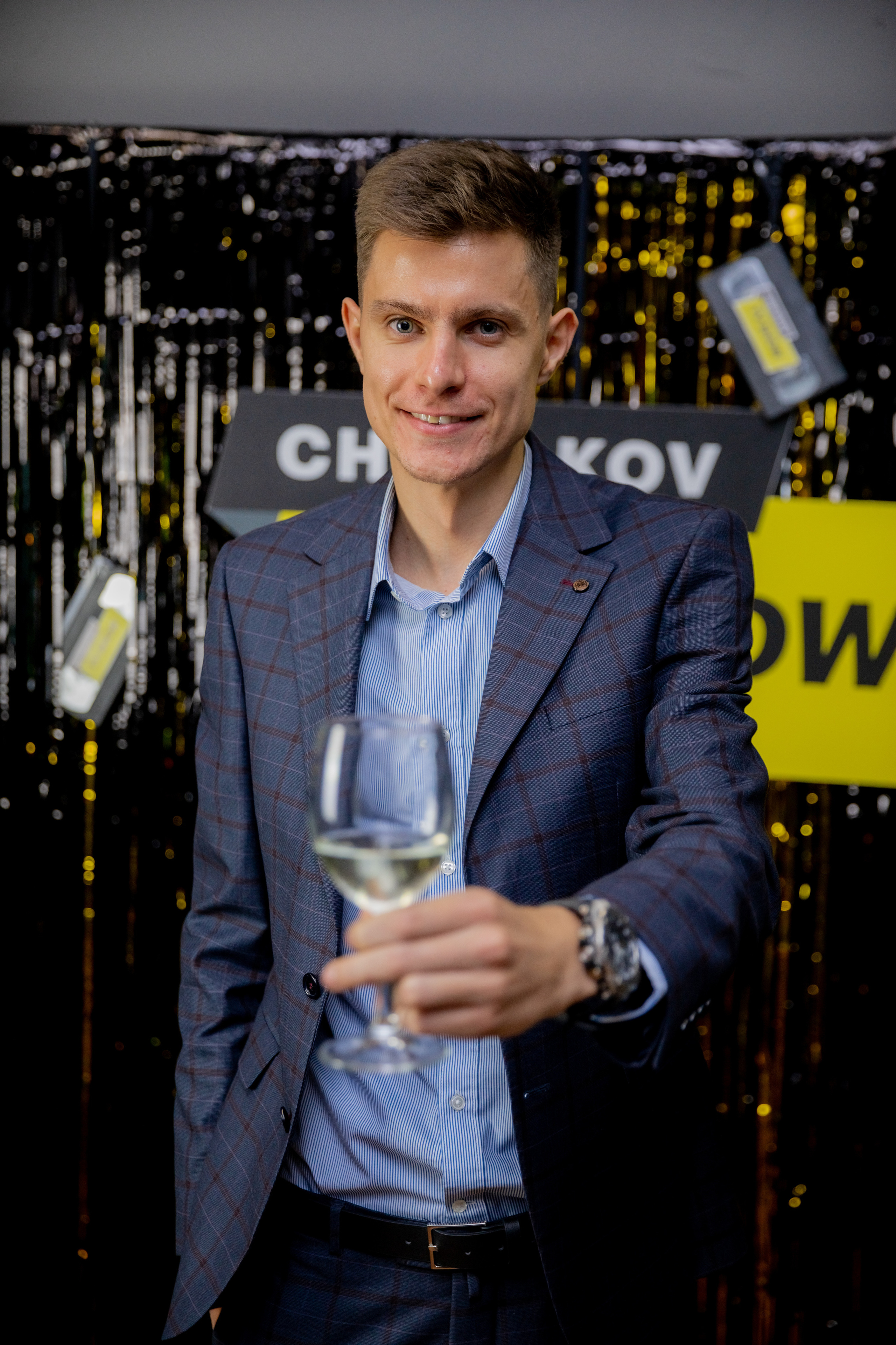 Фотограф на корпоратив и на любое событие. Красильников Евгений — профессиональный фотограф в Ростове-на-Дону