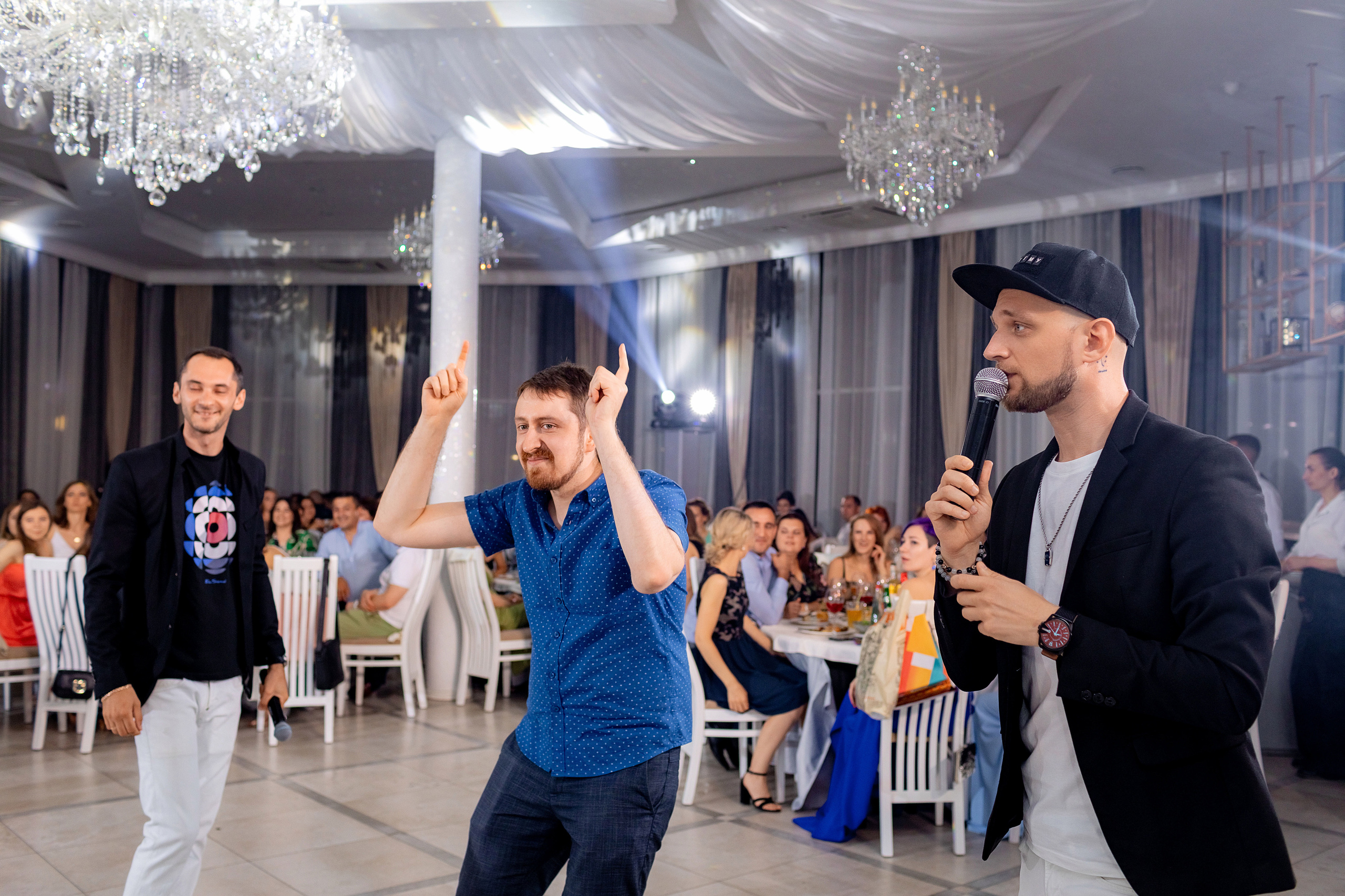 Заказать фотографа на выпускной г. Ростов-на-Дону. Красильников Евгений — профессиональный фотограф в Ростове-на-Дону