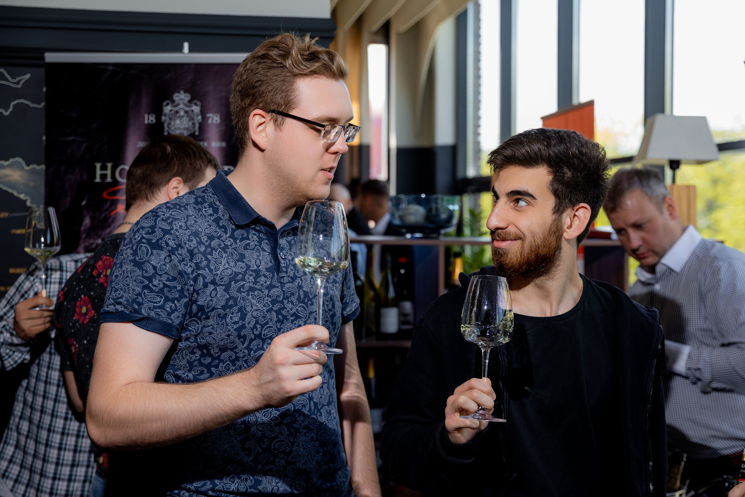 Репортажная съемка фестиваля вина г. Ростов-на-дону. Красильников Евгений — профессиональный фотограф в Ростове-на-Дону