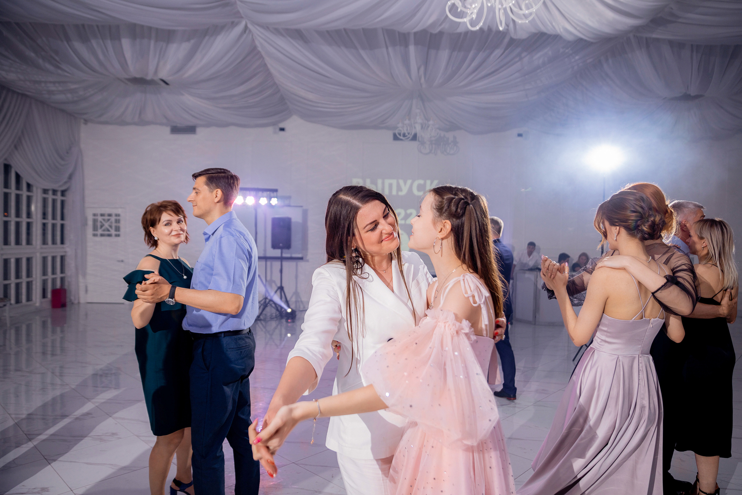 Репортажный фотограф Ростов-на-дону. Красильников Евгений — профессиональный фотограф в Ростове-на-Дону