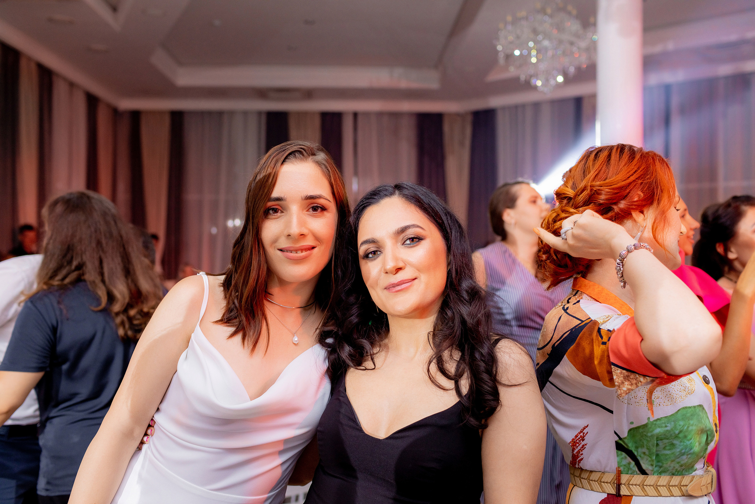 Заказать фотографа на выпускной г. Ростов-на-Дону. Красильников Евгений — профессиональный фотограф в Ростове-на-Дону