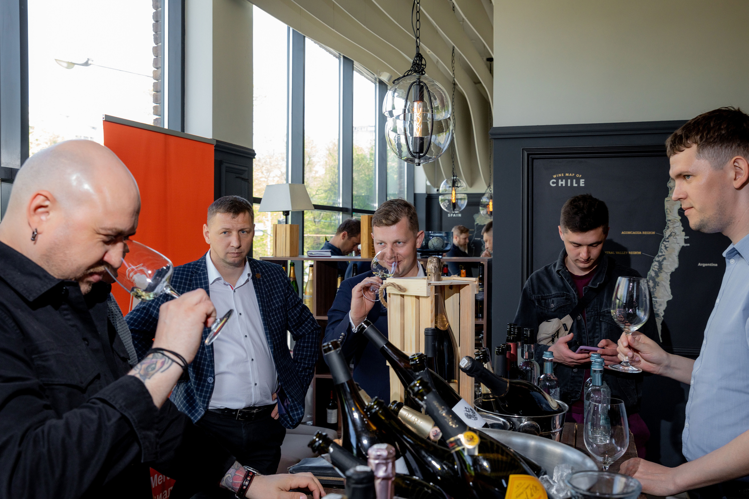 Репортажная съемка фестиваля вина г. Ростов-на-дону. Красильников Евгений — профессиональный фотограф в Ростове-на-Дону