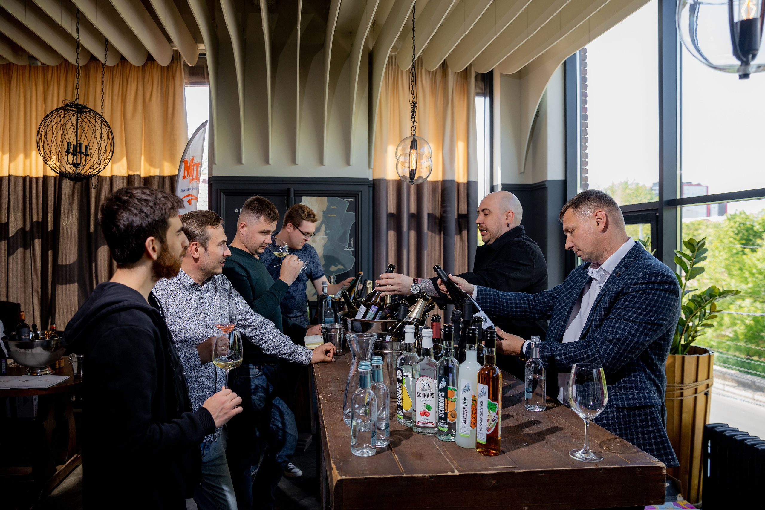 Репортажная съемка фестиваля вина г. Ростов-на-дону. Красильников Евгений — профессиональный фотограф в Ростове-на-Дону