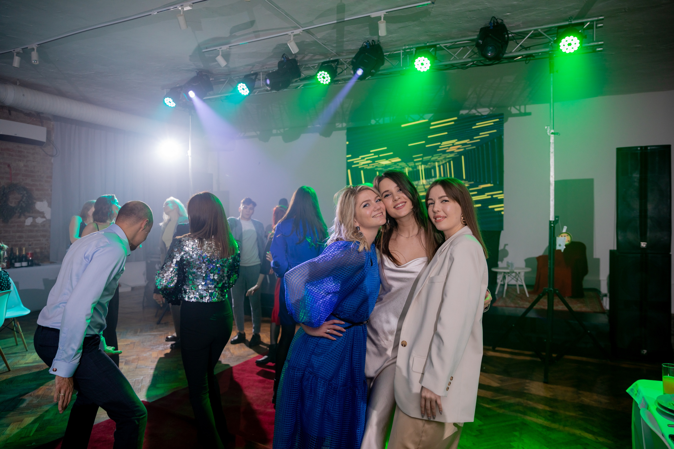 Фотограф на корпоратив и на любое событие. Красильников Евгений — профессиональный фотограф в Ростове-на-Дону