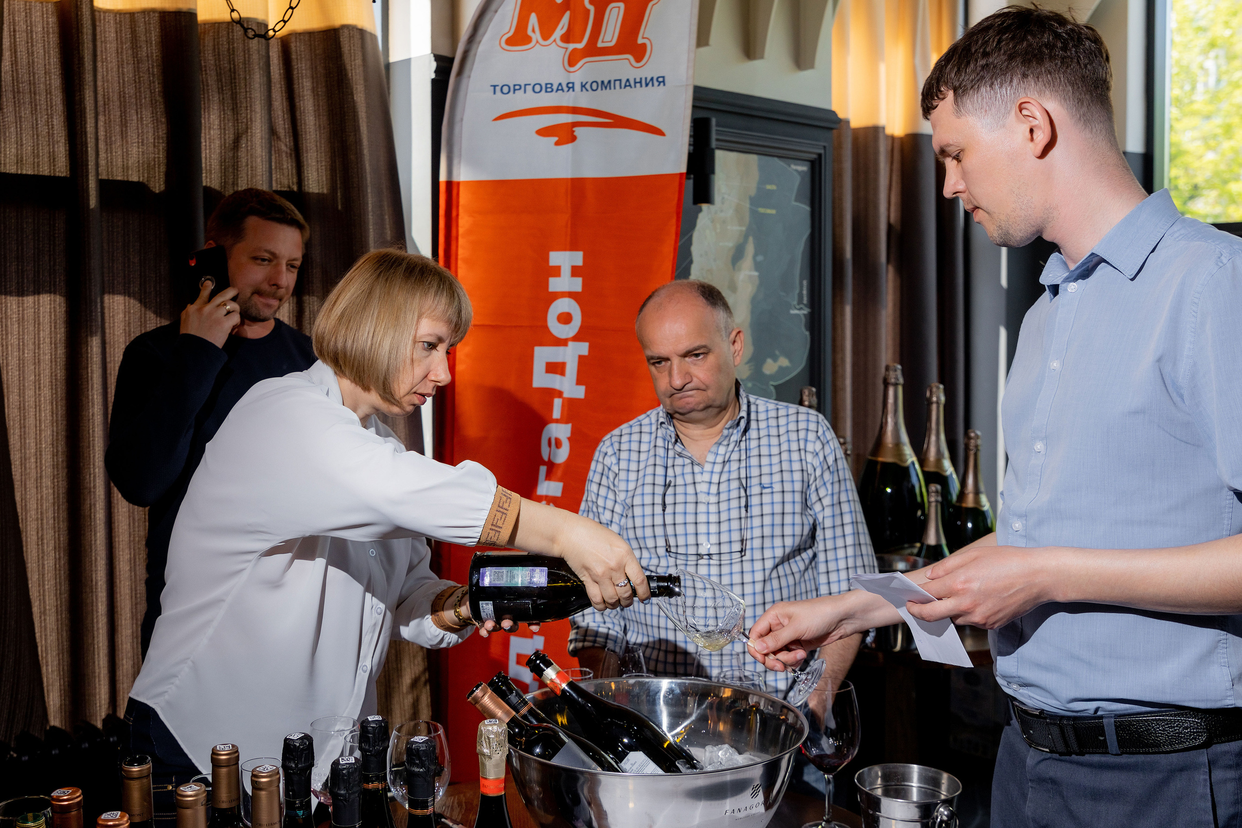 Репортажная съемка фестиваля вина г. Ростов-на-дону. Красильников Евгений — профессиональный фотограф в Ростове-на-Дону