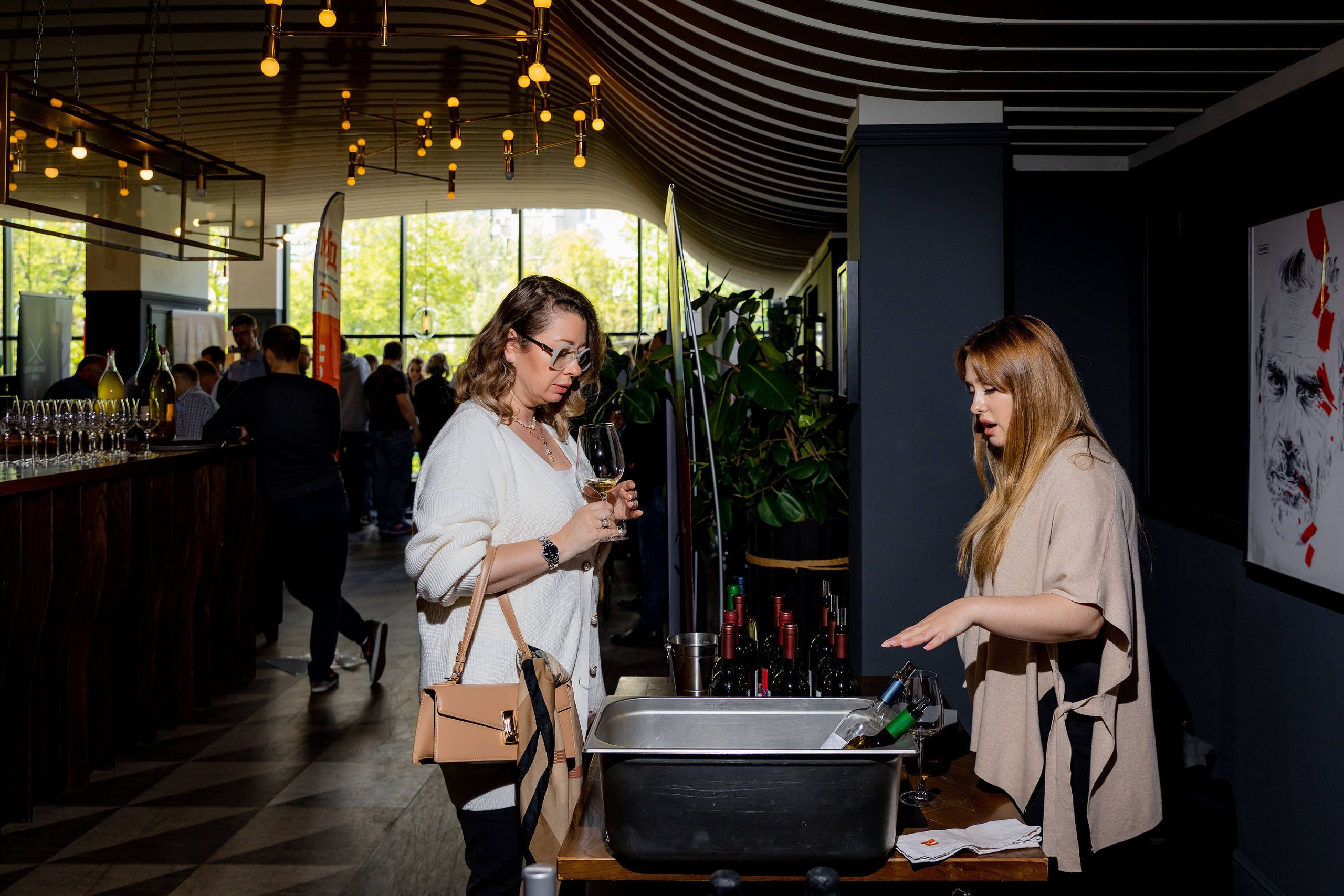 Репортажная съемка фестиваля вина г. Ростов-на-дону. Красильников Евгений — профессиональный фотограф в Ростове-на-Дону