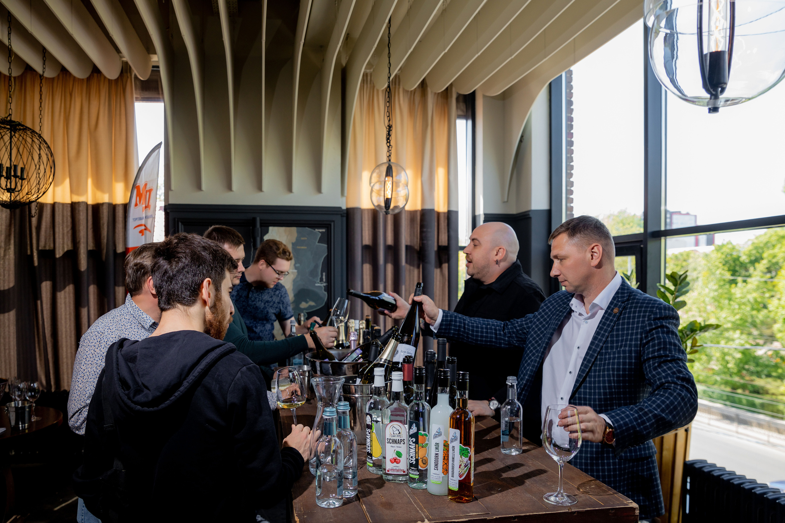 Репортажная съемка фестиваля вина г. Ростов-на-дону. Красильников Евгений — профессиональный фотограф в Ростове-на-Дону