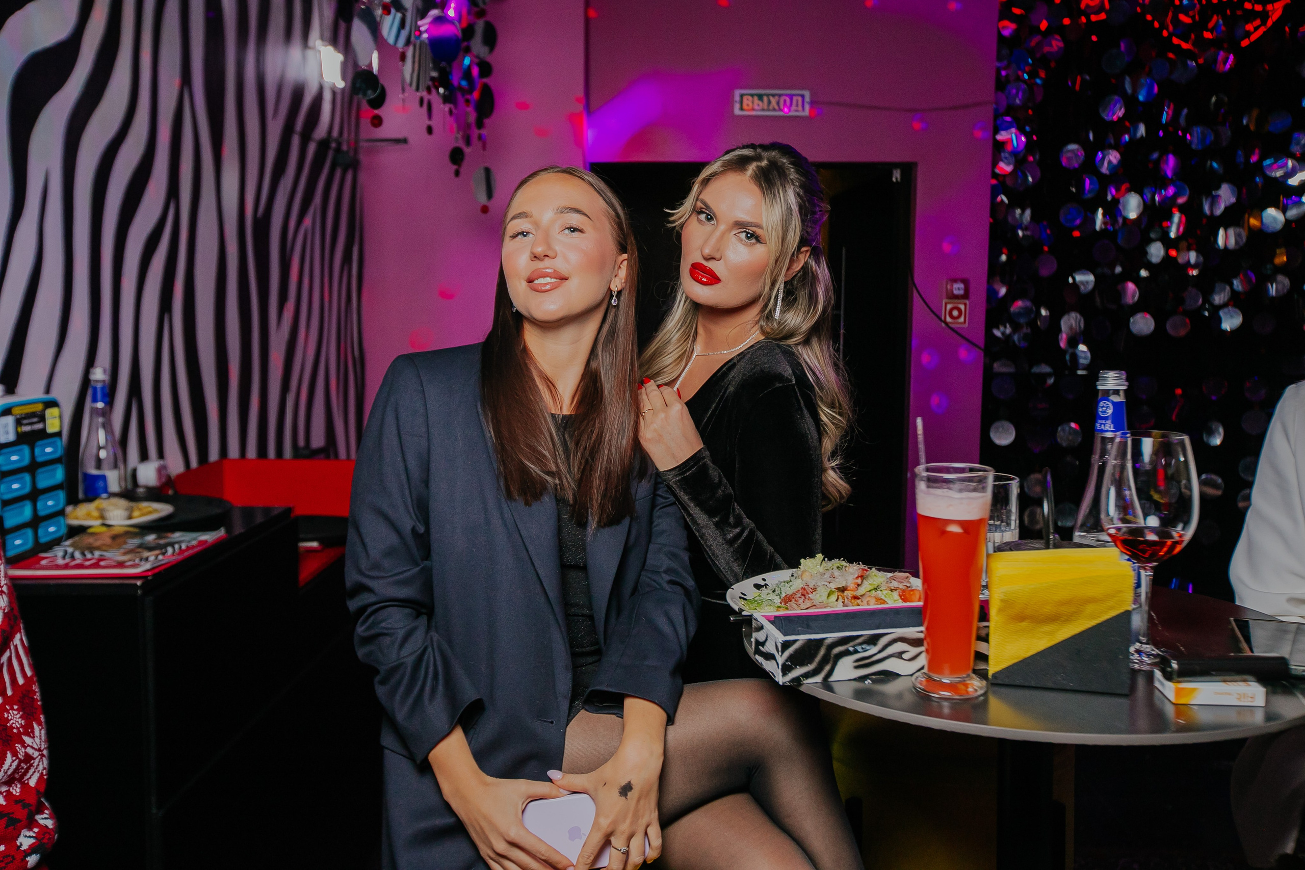 БАР МОЛОДОСТЬ. Репортажный и портретный фотограф в Екатеринбурге Гизатуллин Марат