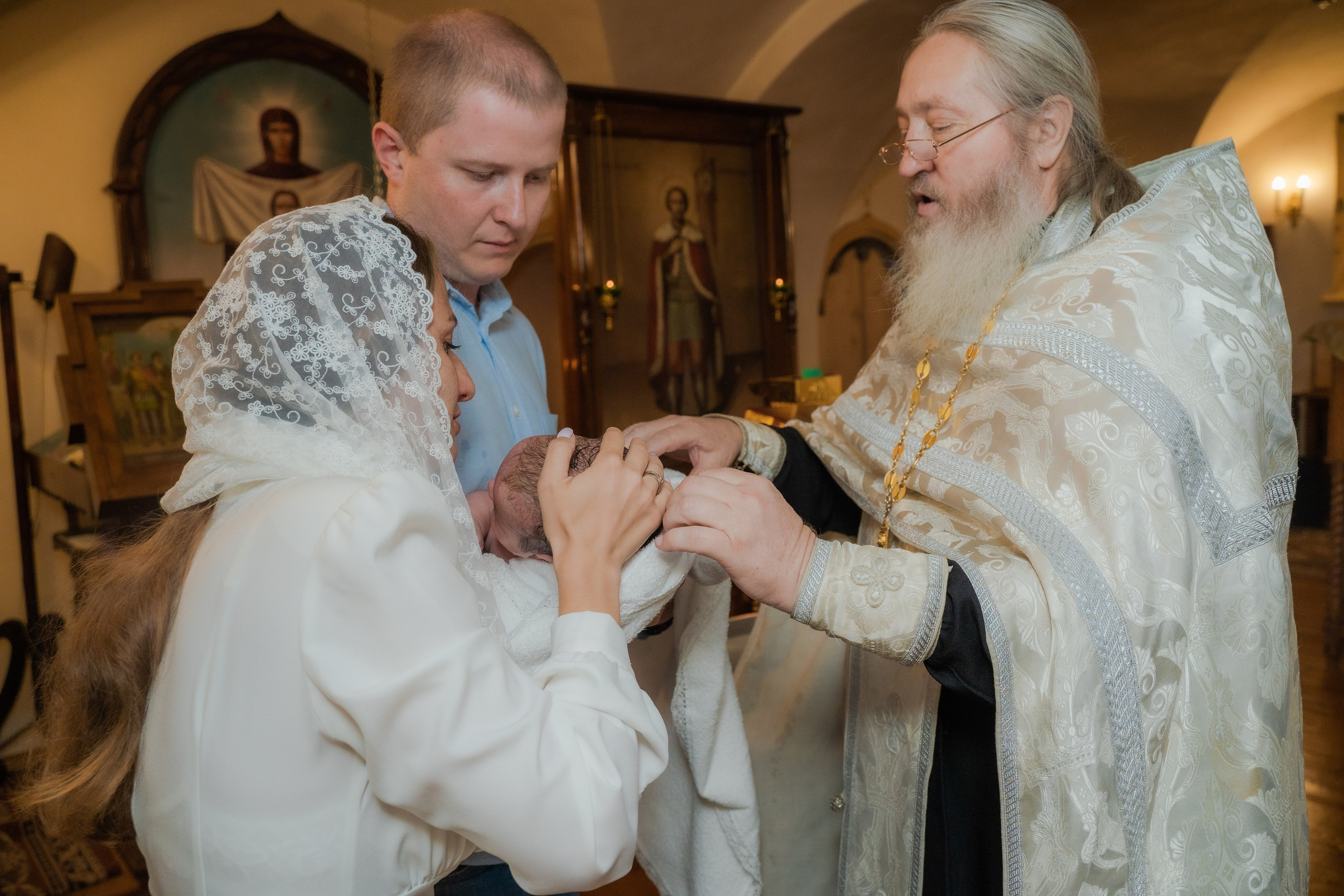 Фотосъемка крещения в Москве — сохранить таинство и создать фотокнигу