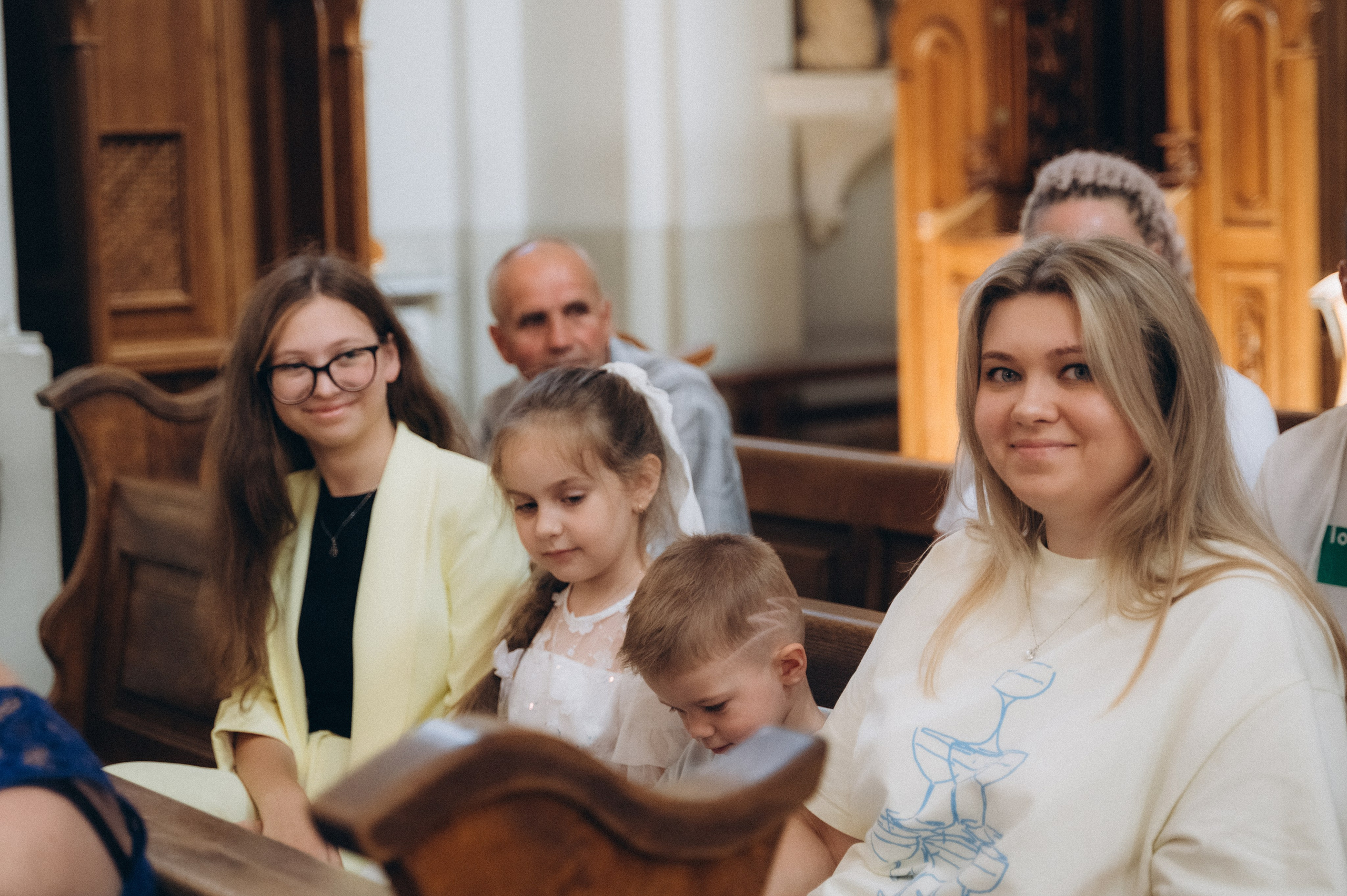 Крещение Василисы Архикафедральный костел Имени Пресвятой Девы Марии. Семейный фотограф в Минске Дарья Дреко