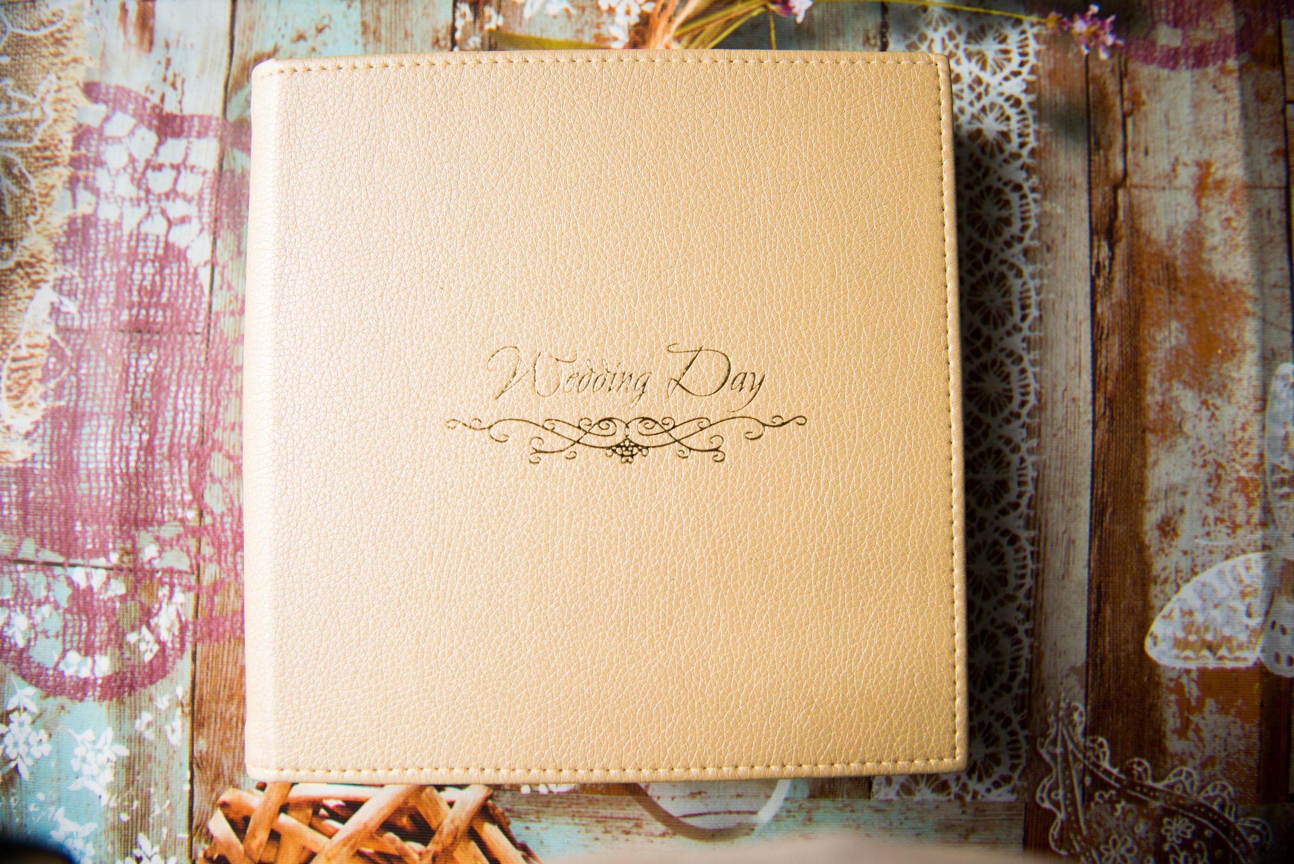 Свадебная фотокнига. Размер 20*20см. Плотные листы. Фотограф Котова Валентина