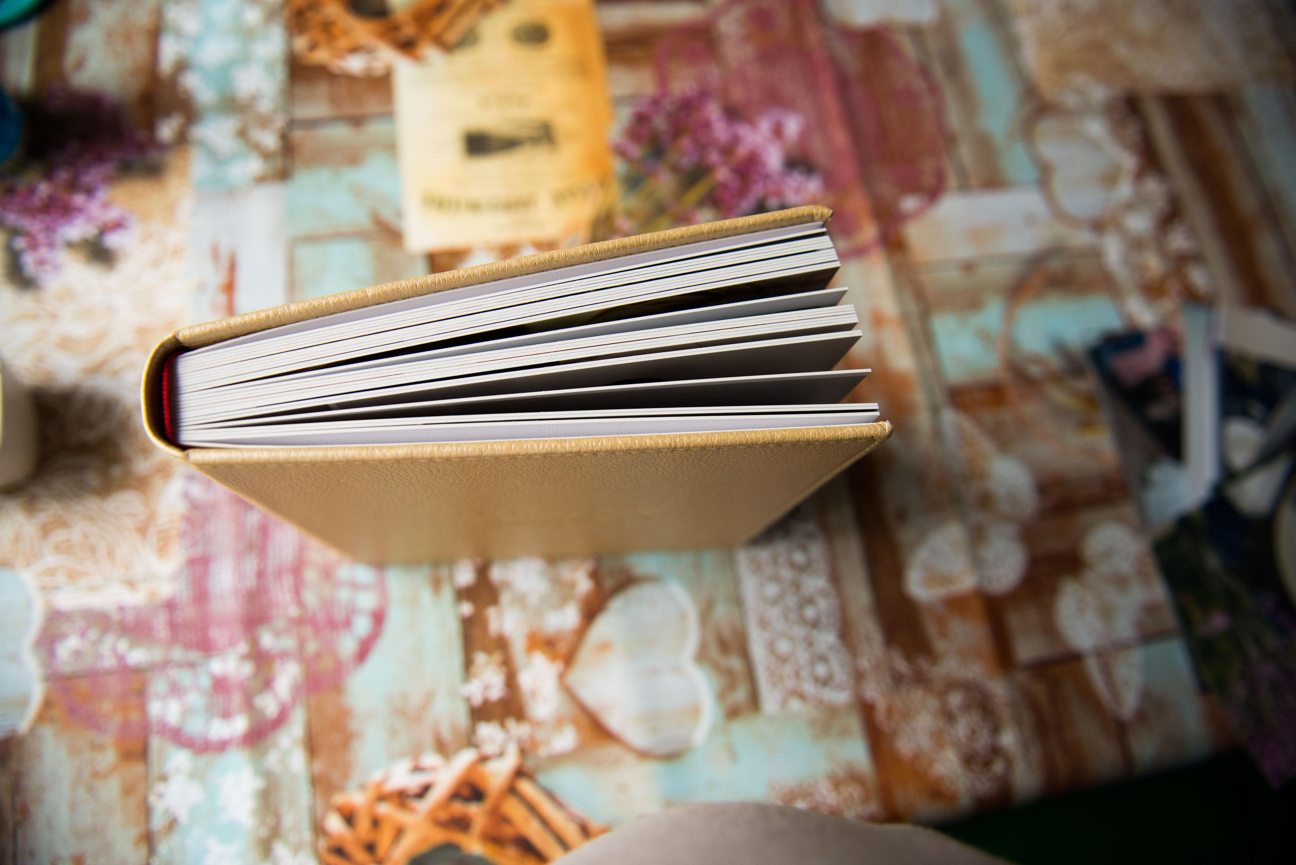 Свадебная фотокнига. Размер 20*20см. Плотные листы. Фотограф Котова Валентина