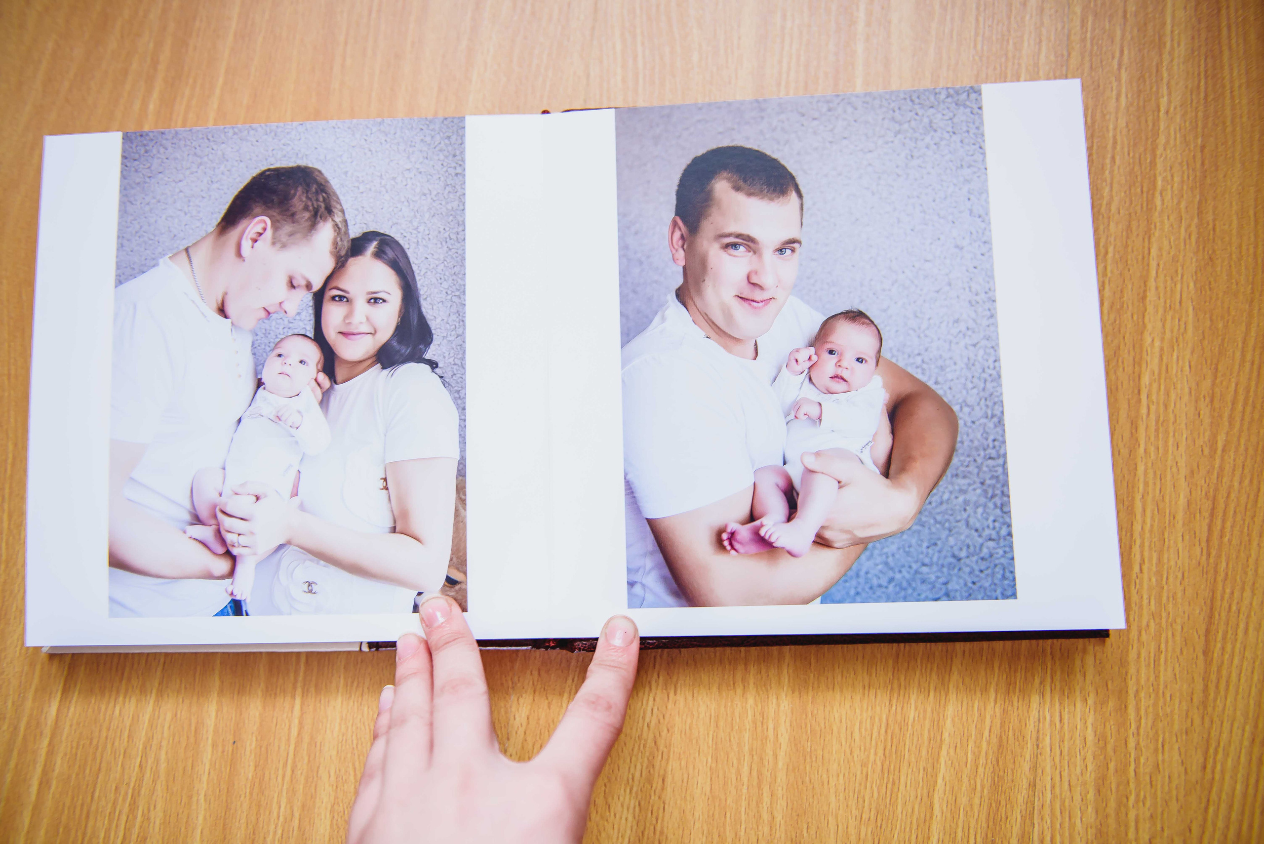 Фотокнига совмещенная. Выписка и первые дни жизни. Фотограф Котова Валентина