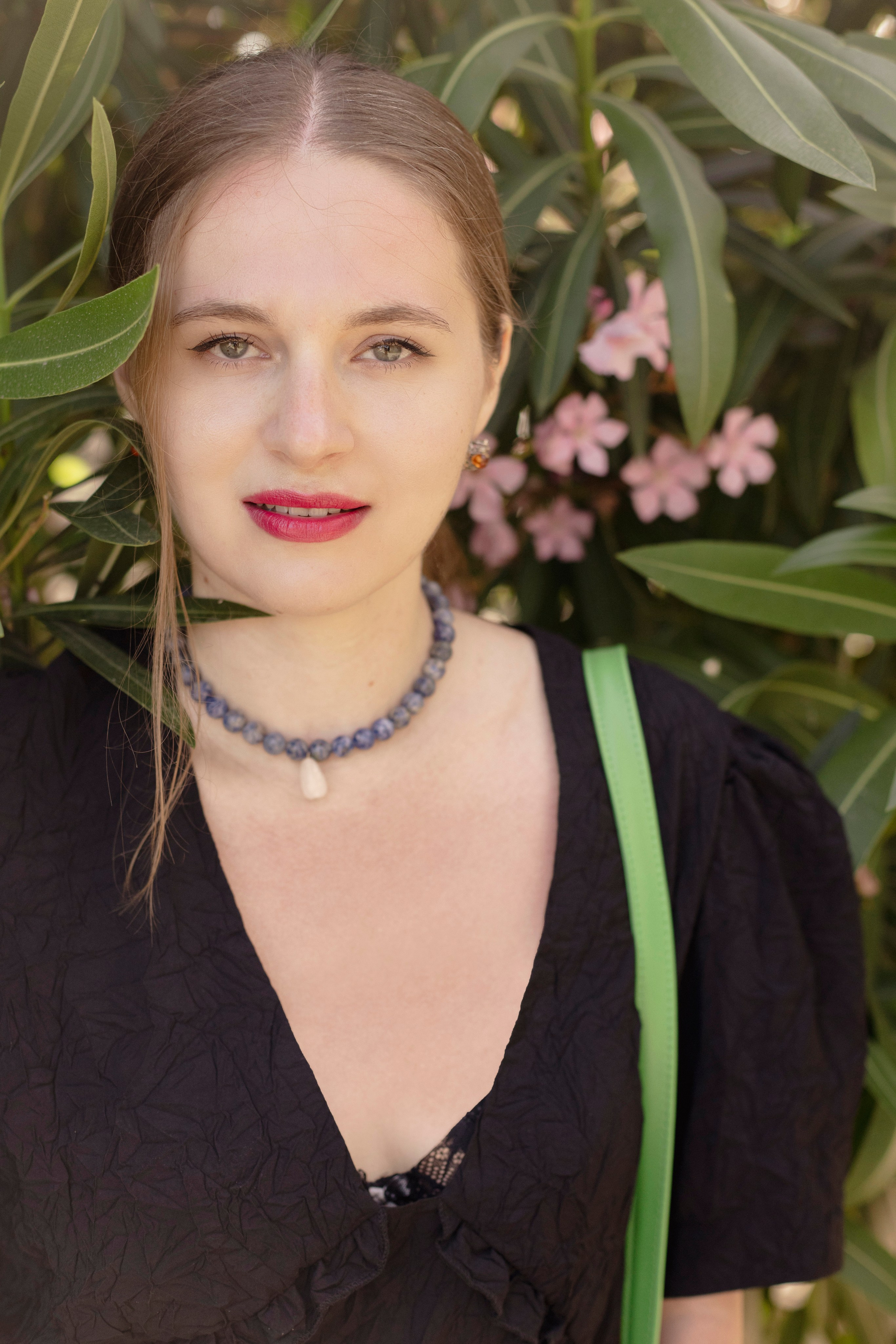 Радостные моменты в тени кипарисов. Reportage and staged photographer Natalia Sannikova