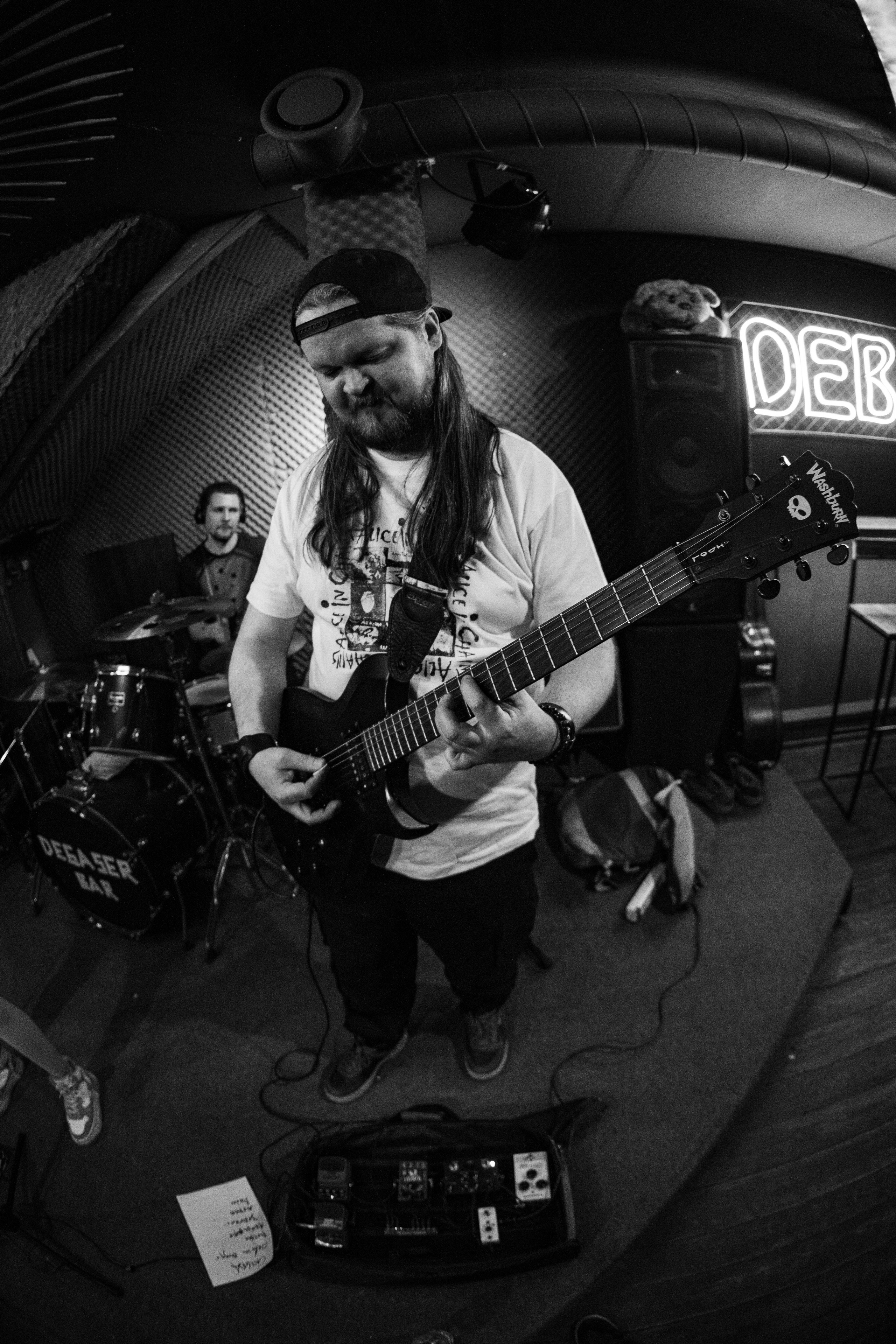 Сатива|Debaser. Концертный и репортажный фотограф в Санкт-Петербурге Слава Пахомов