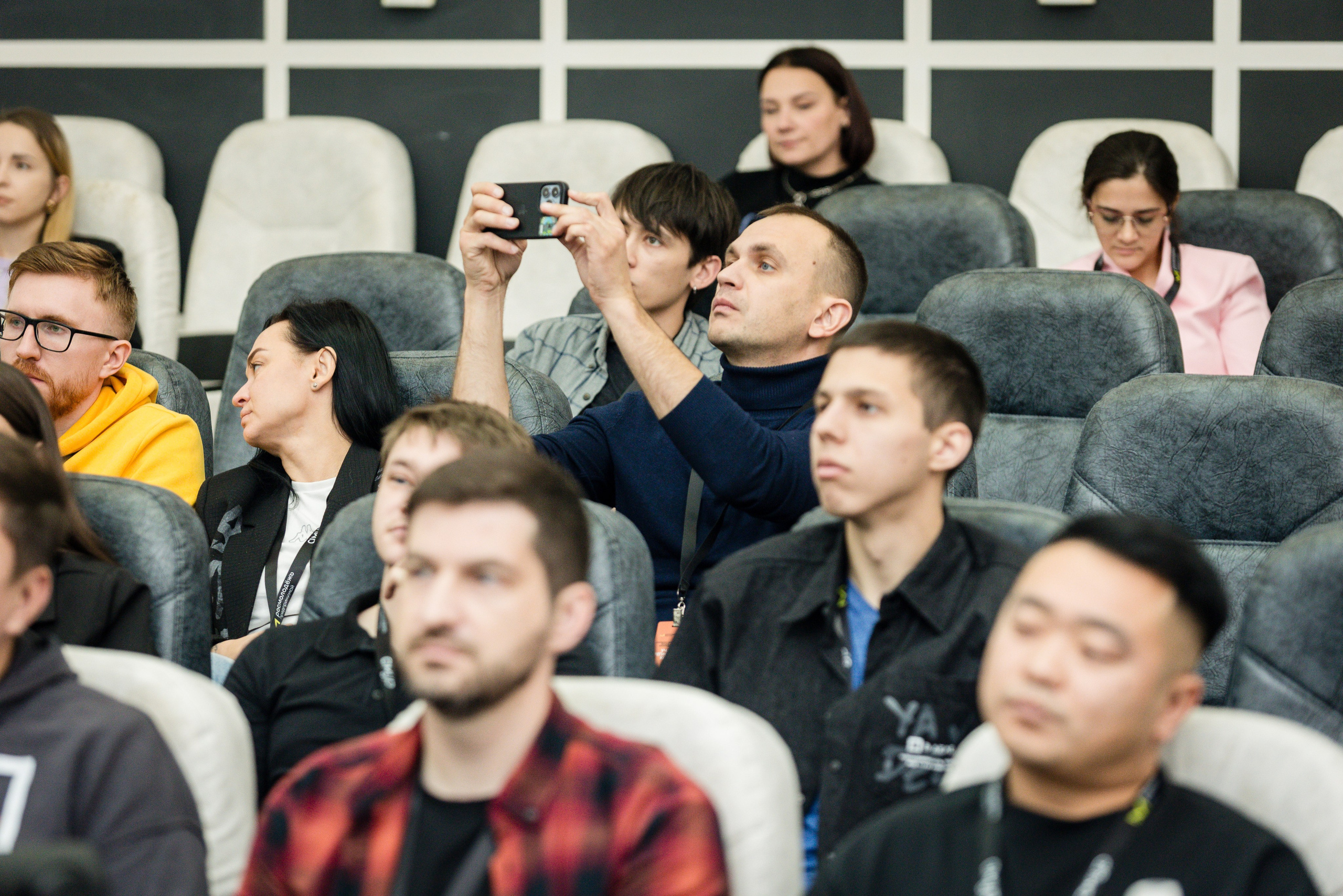 Социальное. Детский фотограф видеограф в Хабаровске Михаил Орлов
