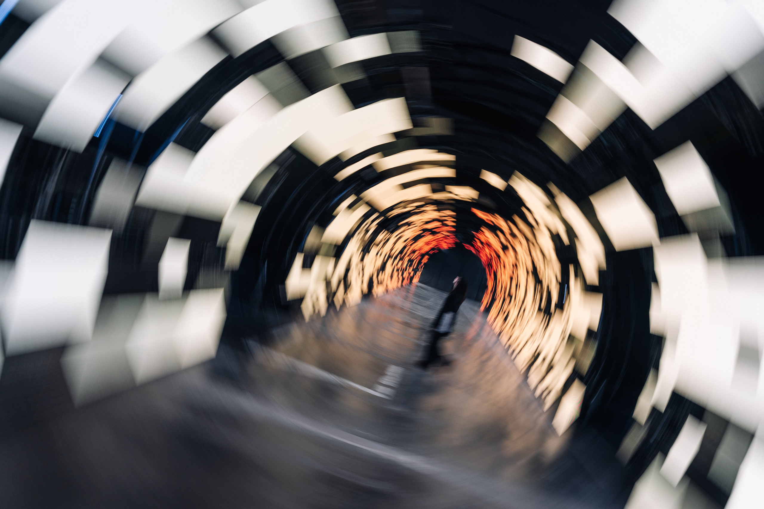 INTERVALS.EXHIBITION. @tomrus: Рустам Шагиморданов — фотограф