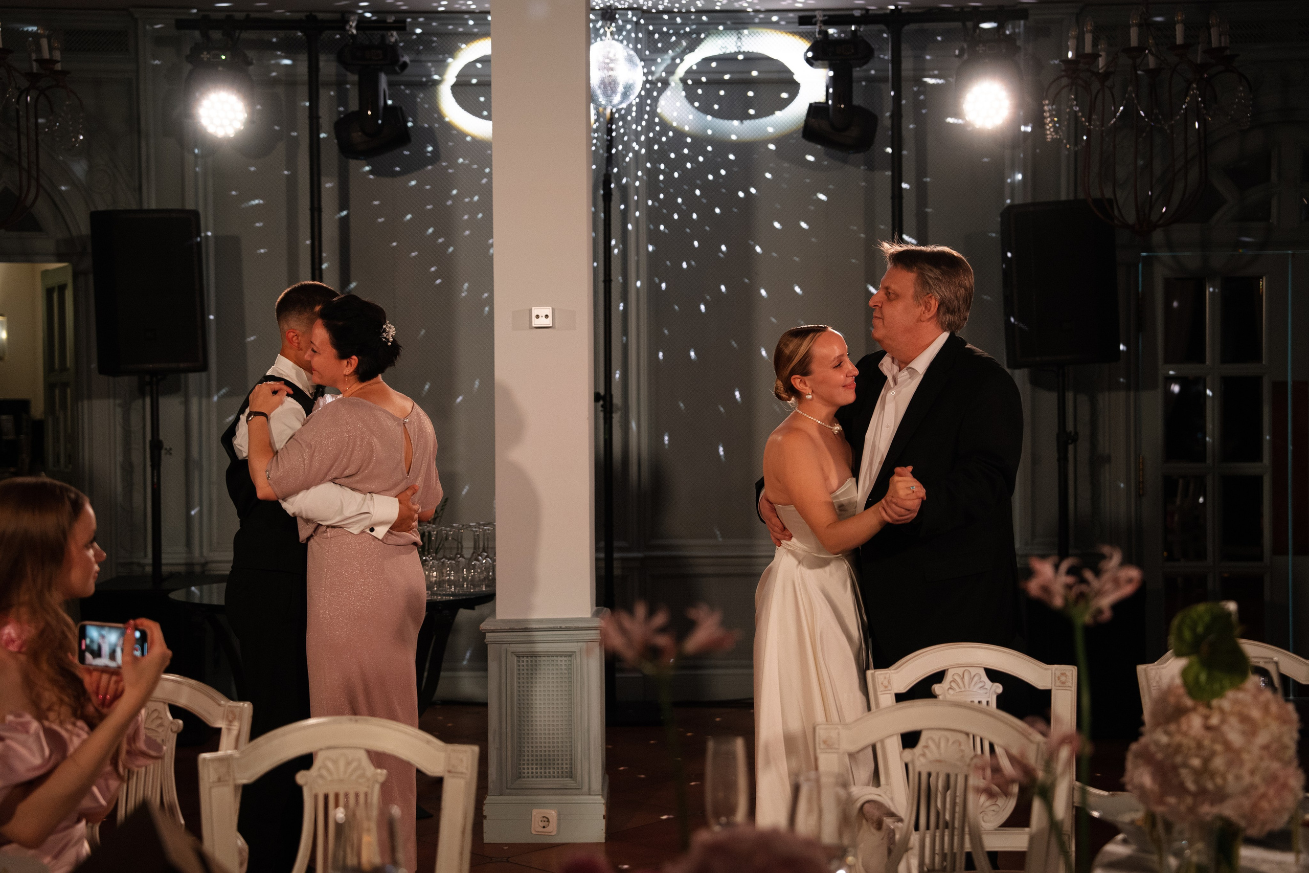 Юлия & Максим. Уютная свадьба в стиле современная классика на заливе. Свадебный фотограф организатор в Санкт-Петербурге Ассоль Опарина