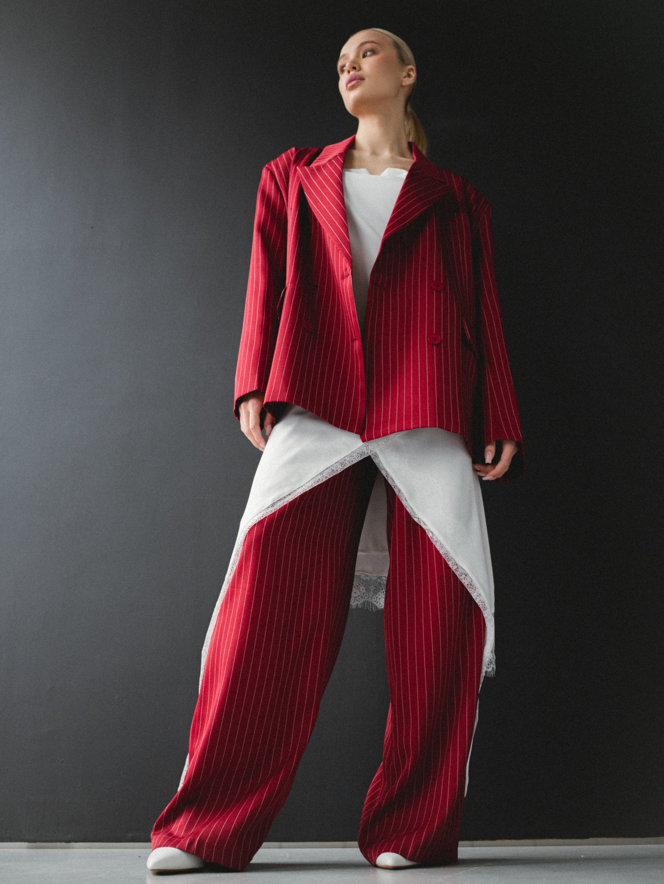 Модельная школа Khanova. Фотограф в Москве и Сургуте Алла Лесовая. Снимаю каталог для брендов и индивидуальные портреты для людей