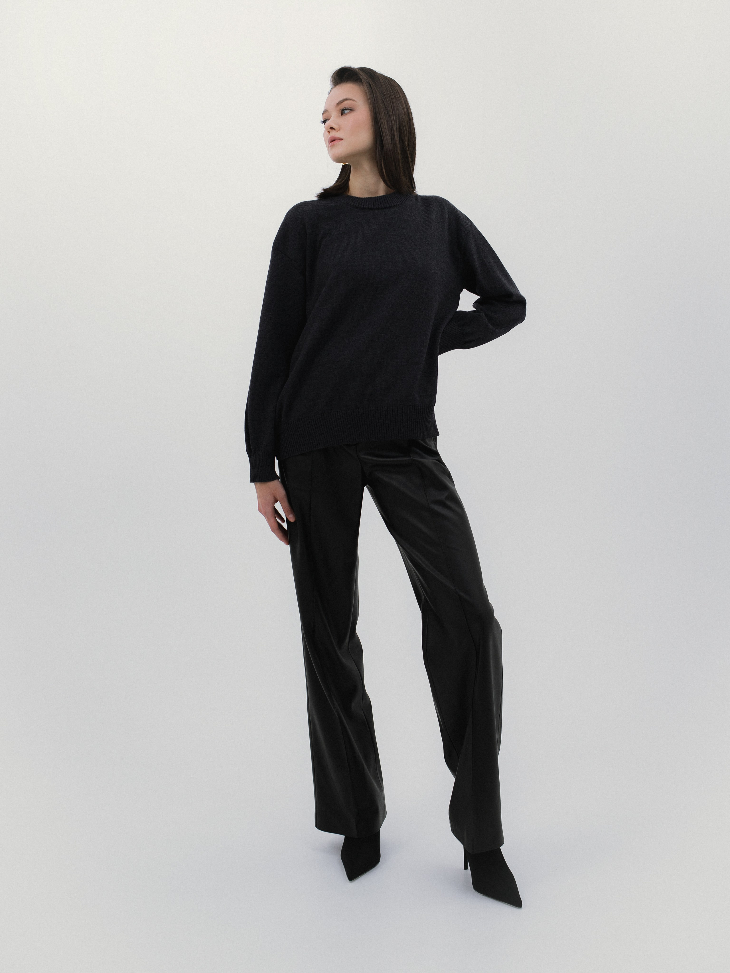 Red Cardigan. Фотограф в Москве и Сургуте Алла Лесовая. Снимаю каталог для брендов и индивидуальные портреты для людей