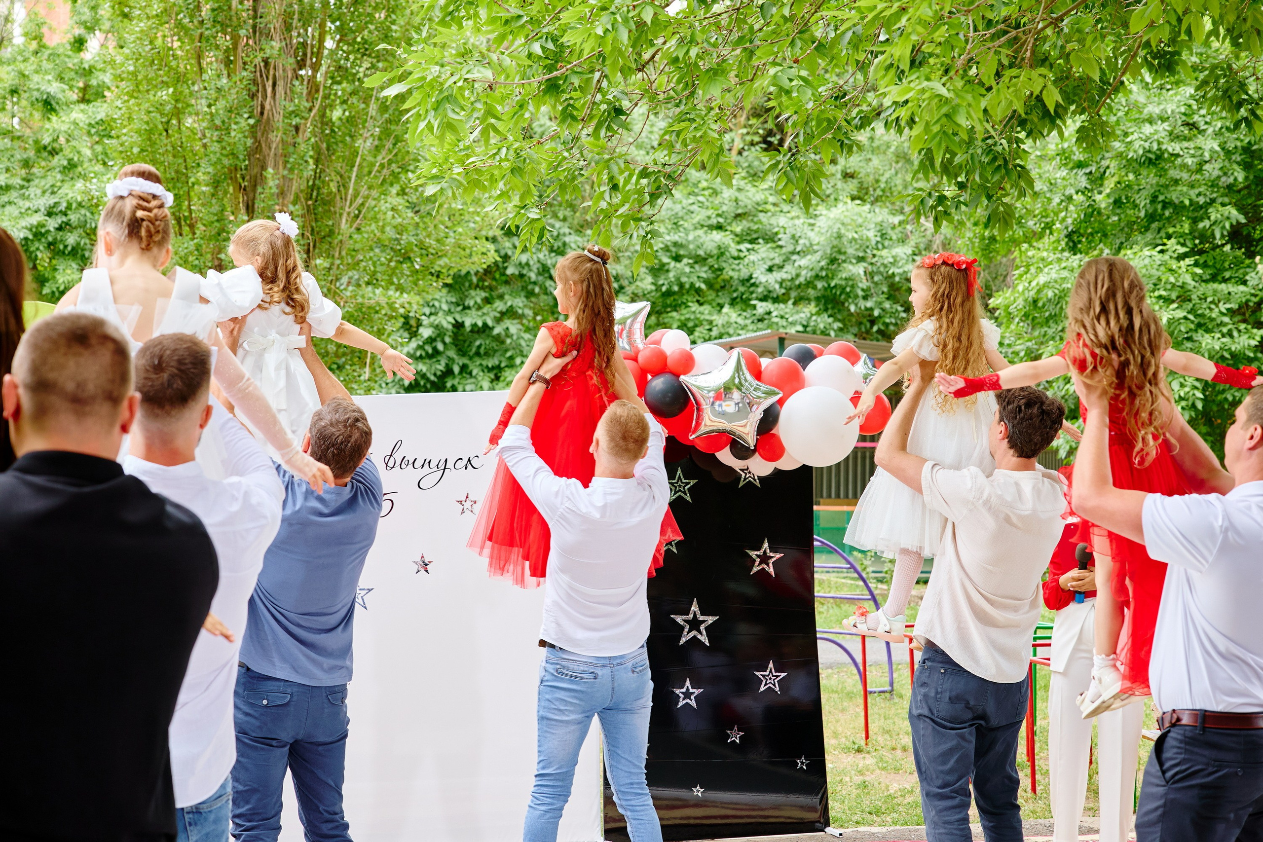 Выпускной 45 сад. Фотограф Выпускные альбомы Таганрог Сергей Коробченко