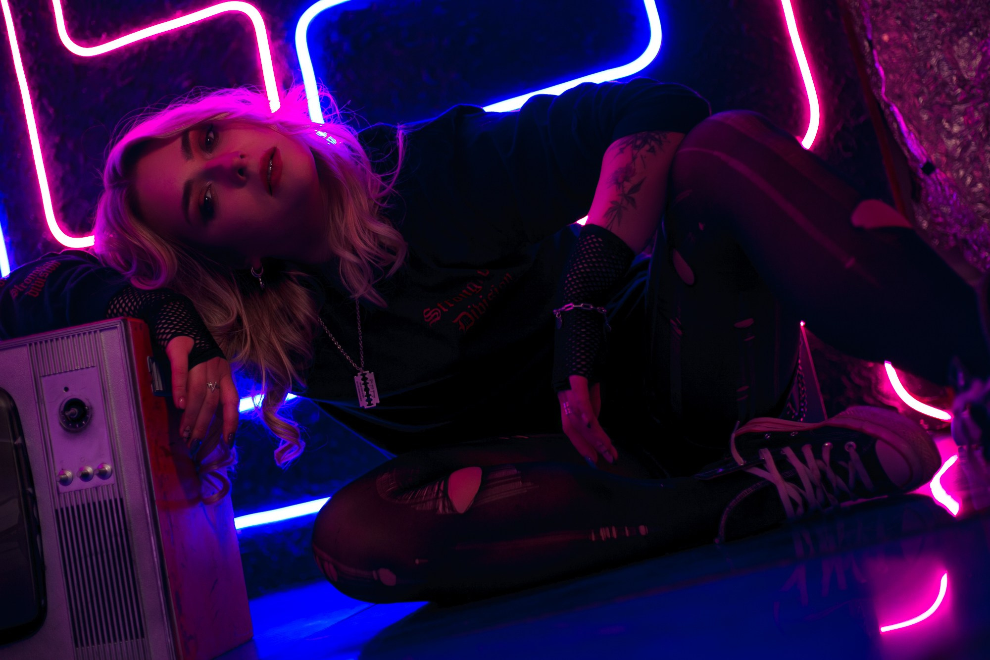 Vika Neon. Постановочная съемка в Москве