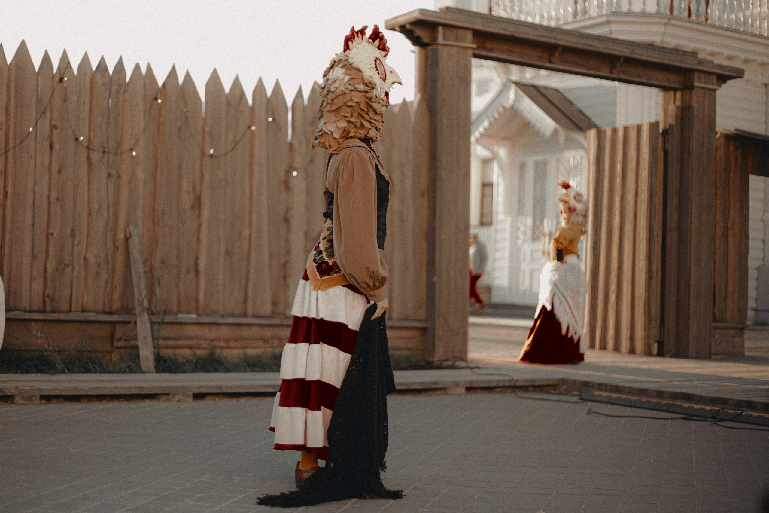 Спектакль «Куриное кабаре» от Свободного молодежного театра | Тобольск. Арт-фотограф Крис Л. в Тобольске: портрет, семейные, свадьбы