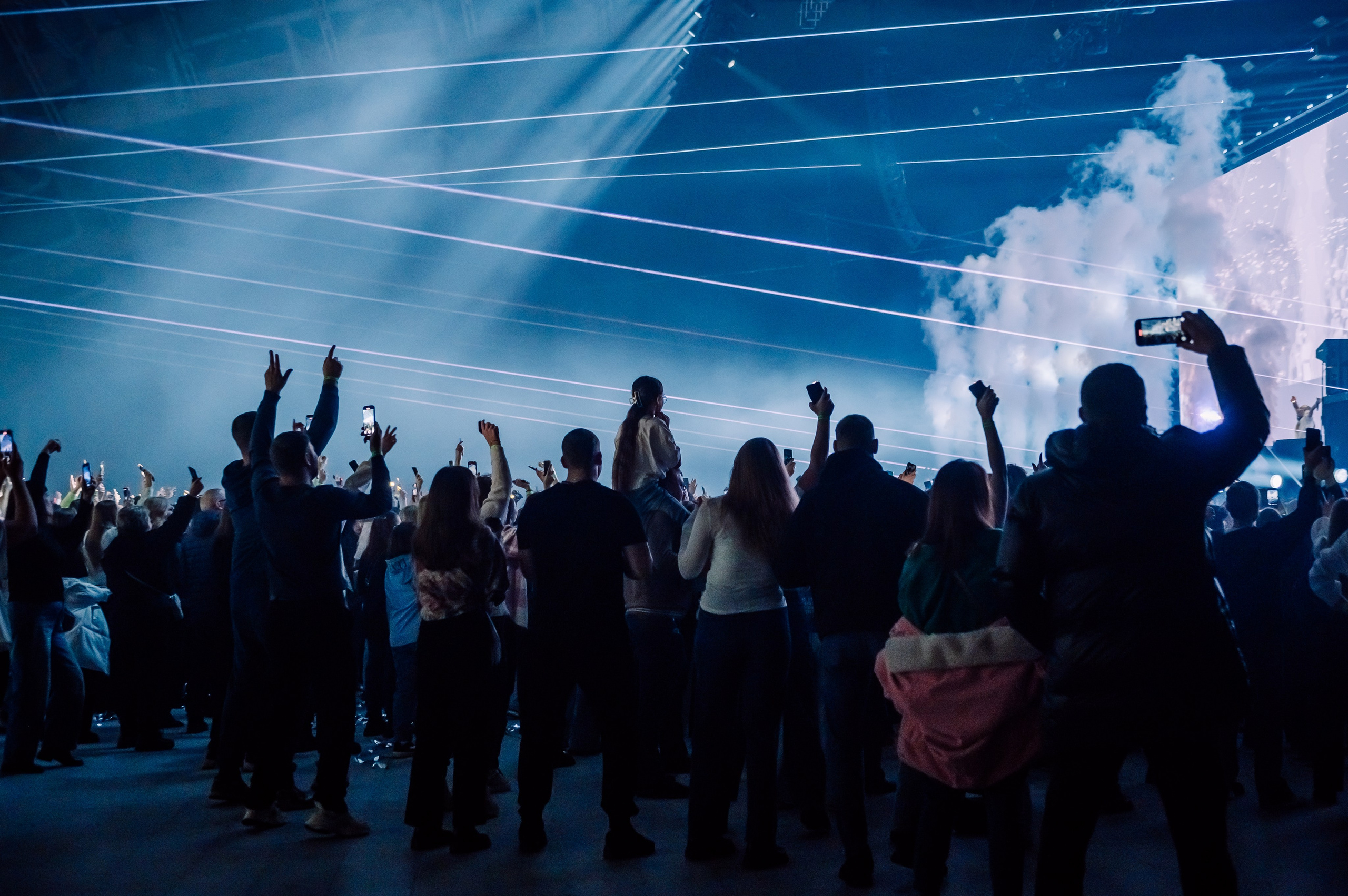 Руки вверх в Ледовом Дворце 15.11.2025. Детский фотограф, семейный фотограф и репортажи в Кемерово