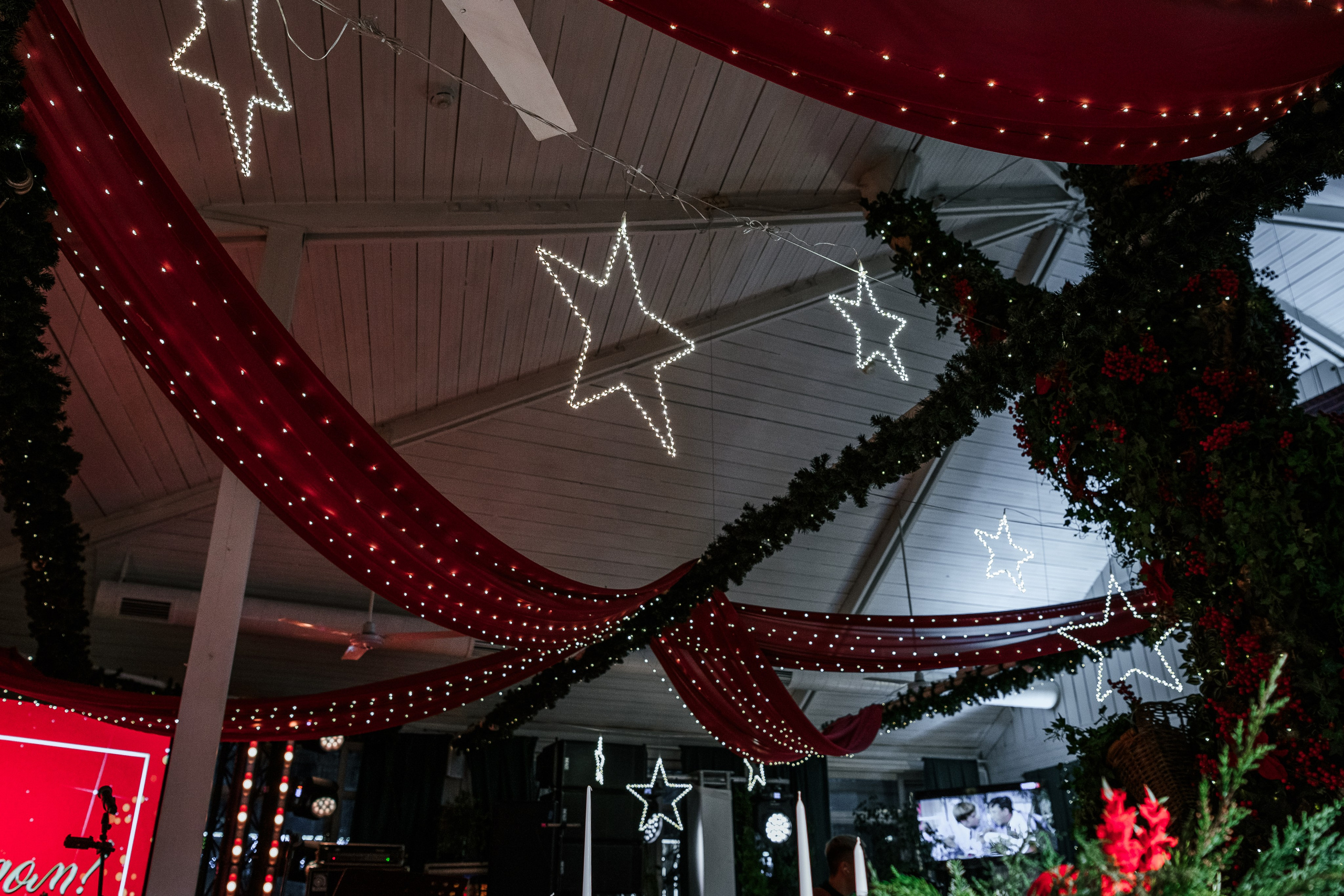 НОВЫЙ ГОД | 31.12.2023 | МО, ресторан «Веранда у дачи». МашаШарики | Декоратор | Москва