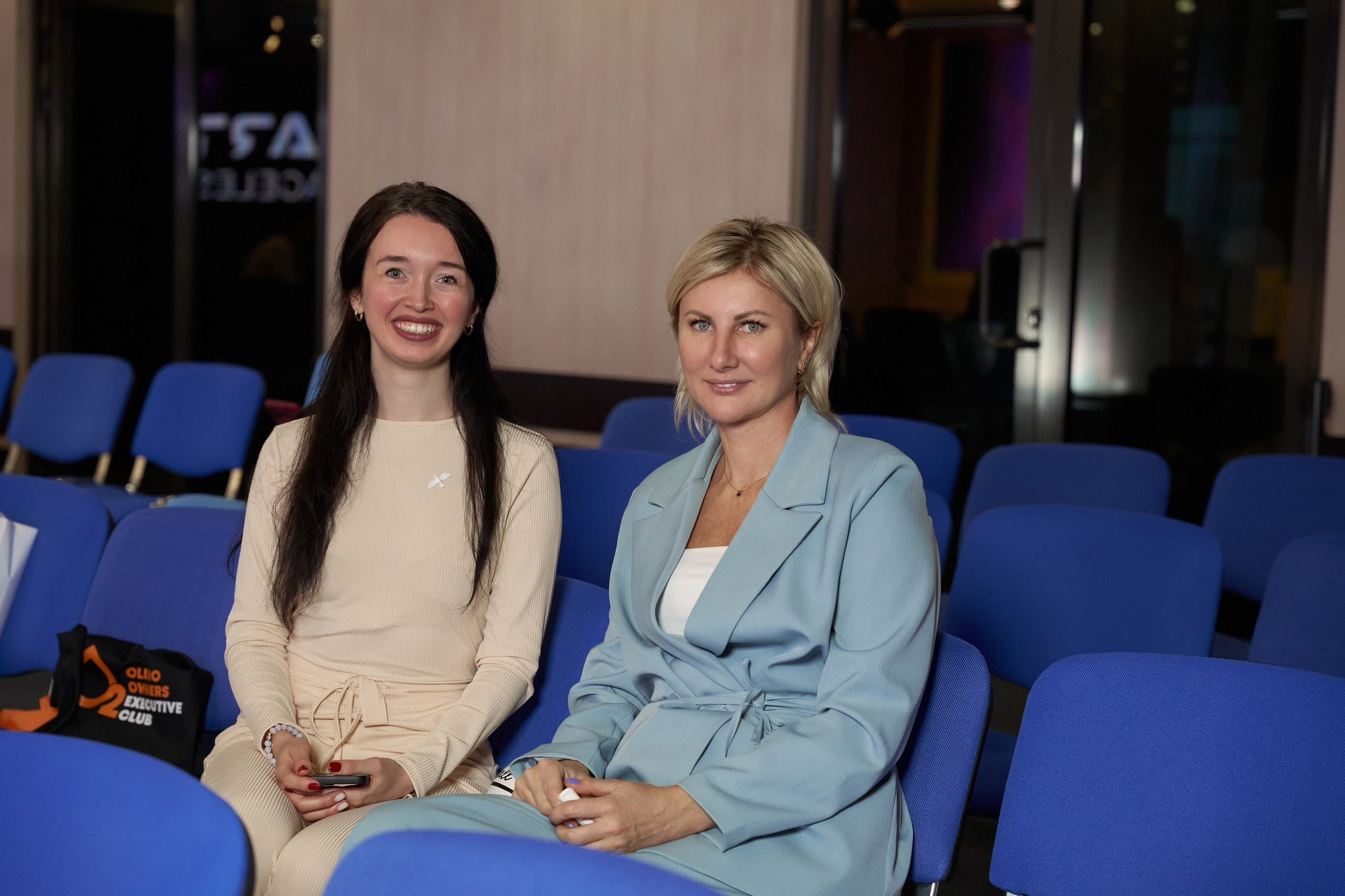 СЛУШАТЕЛИ. PRO-AGELESS