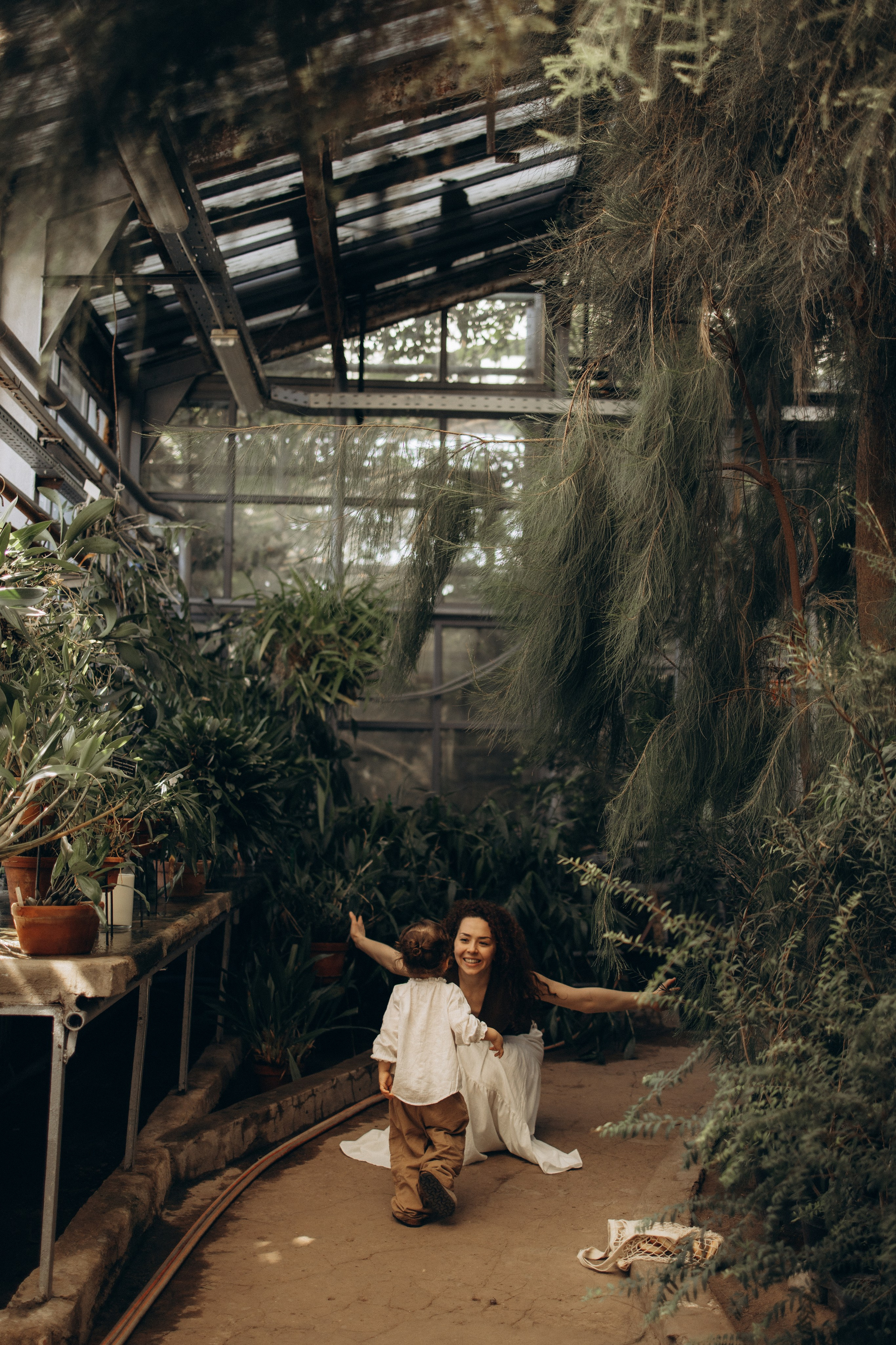 Прогулка по оранжерее. Семейный фотограф в Москве Ксения Аганина