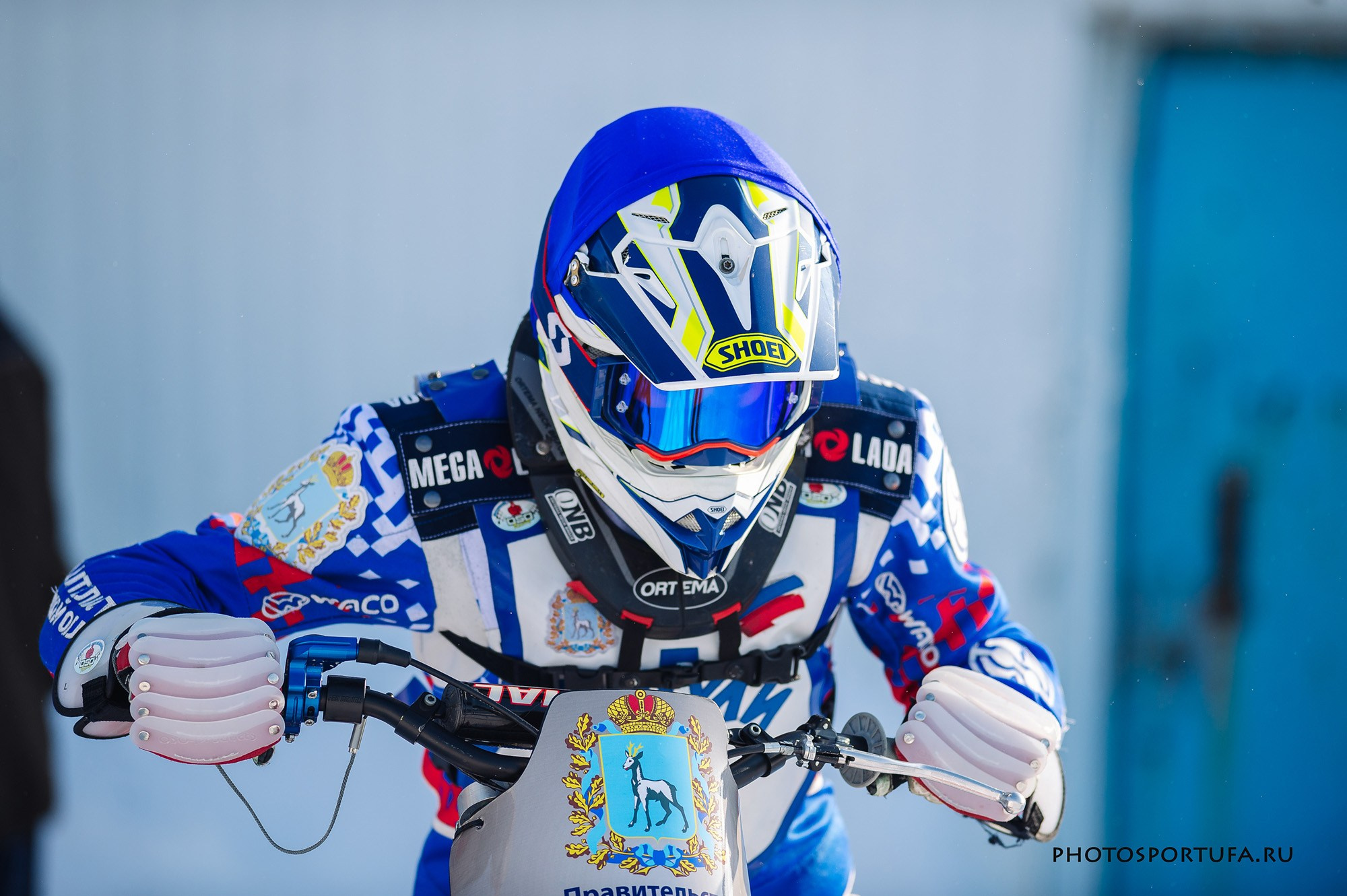 Мотогонку на льду. Спортивный фотограф в Уфе Евгений Буров