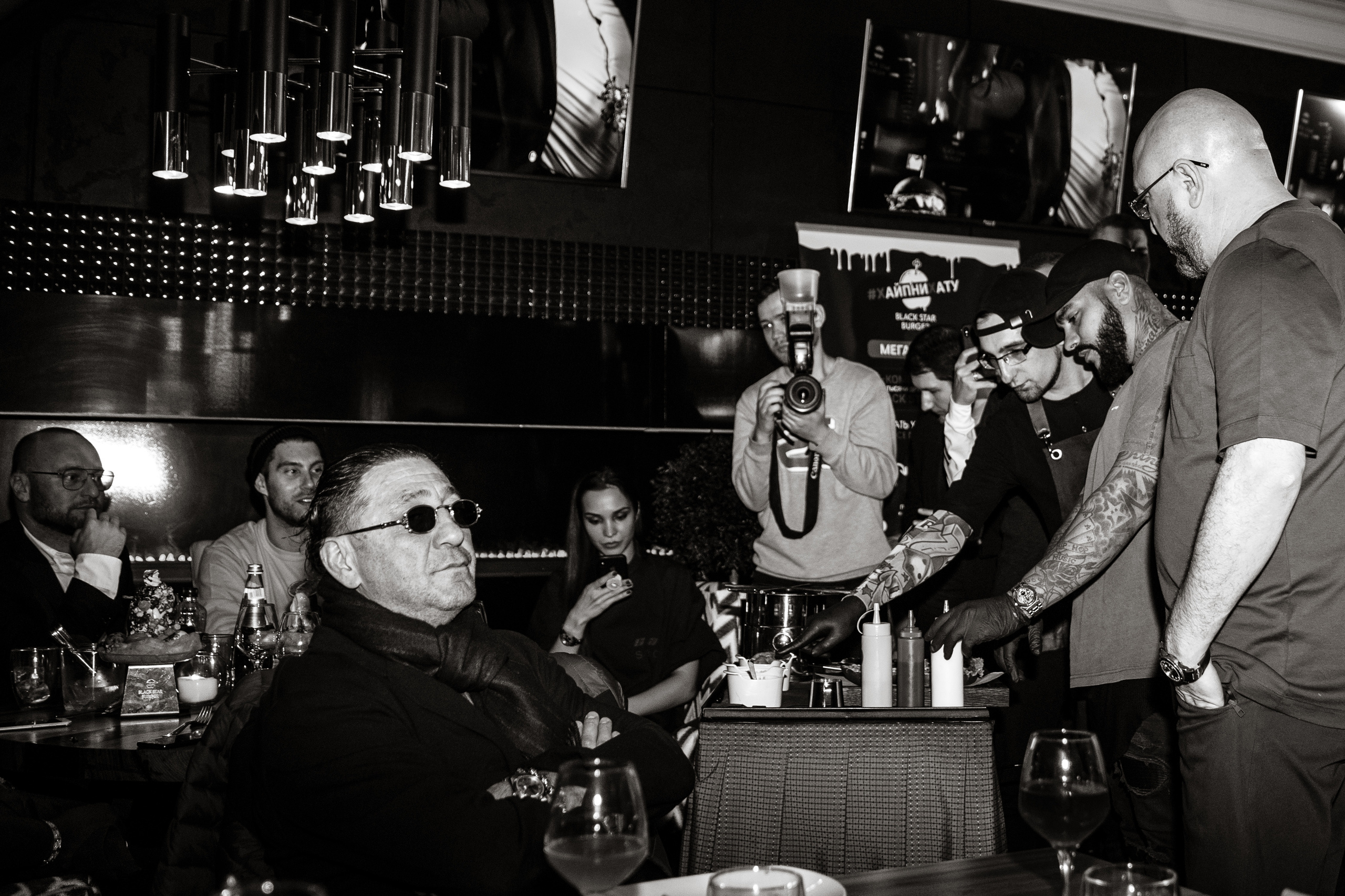 Открытие Black Star Burger Prime в Европейском. Свадебные фотосессии в Москве. Фотограф Сергей Ржевский