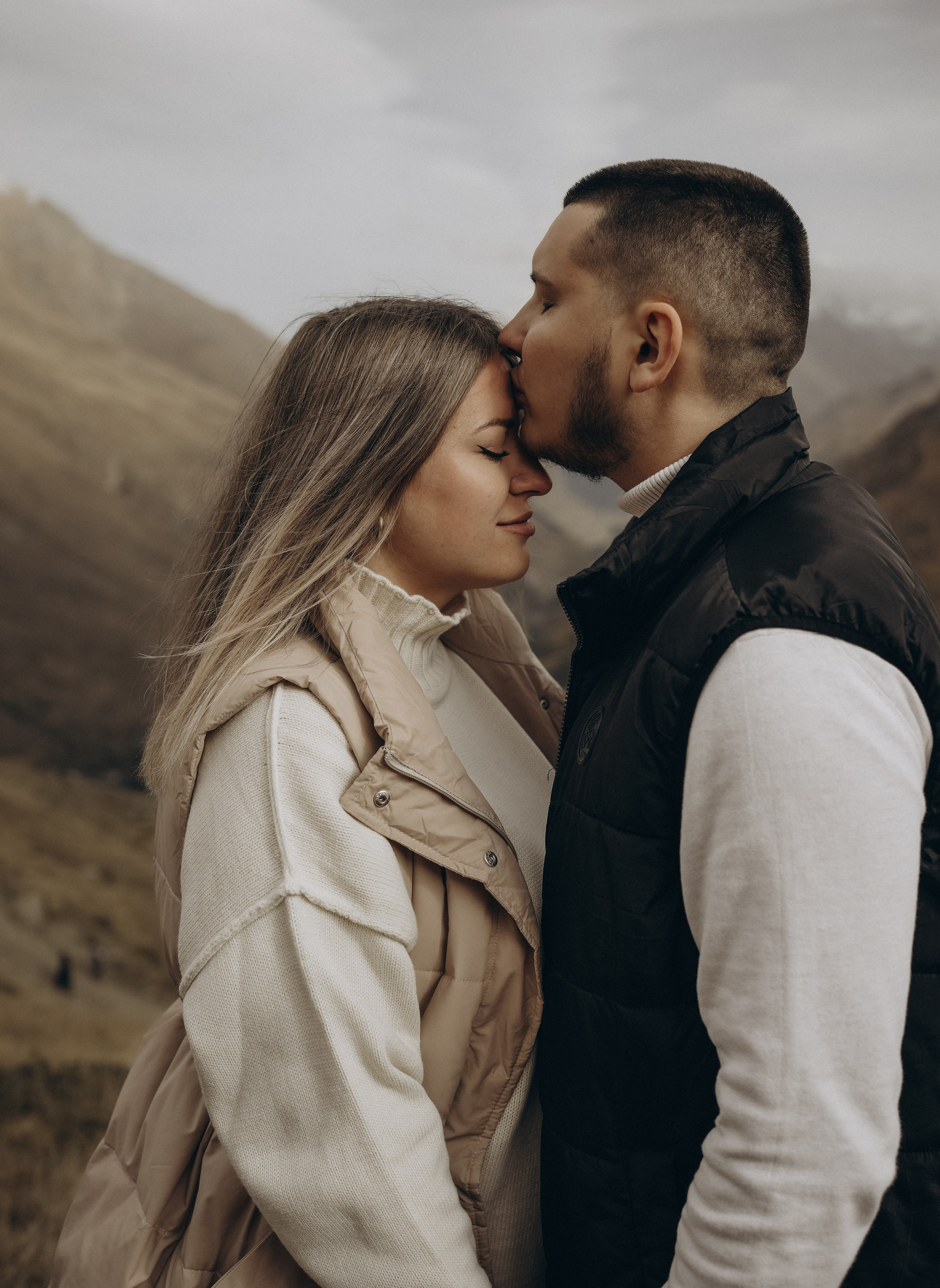 Съемка Love story (лавстори) Екатерины и Александра. Свадебный фотограф Ирина Беляева Пятигорск|Кисловодск|Эльбрус|Домбай