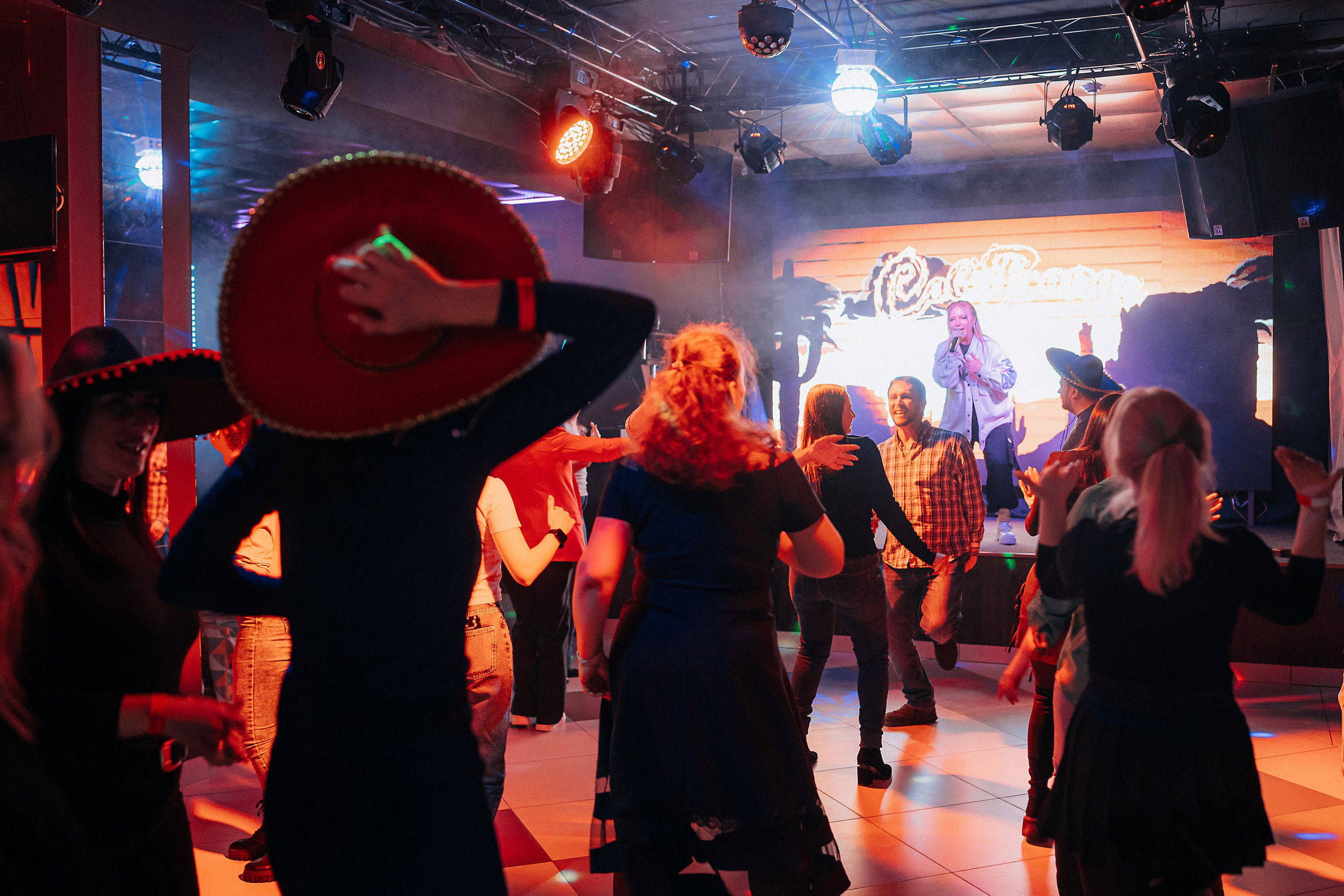 Coco bongo. Репортажный (Event) фотограф в Барнауле | Даниил Маркин | Качество и вайб