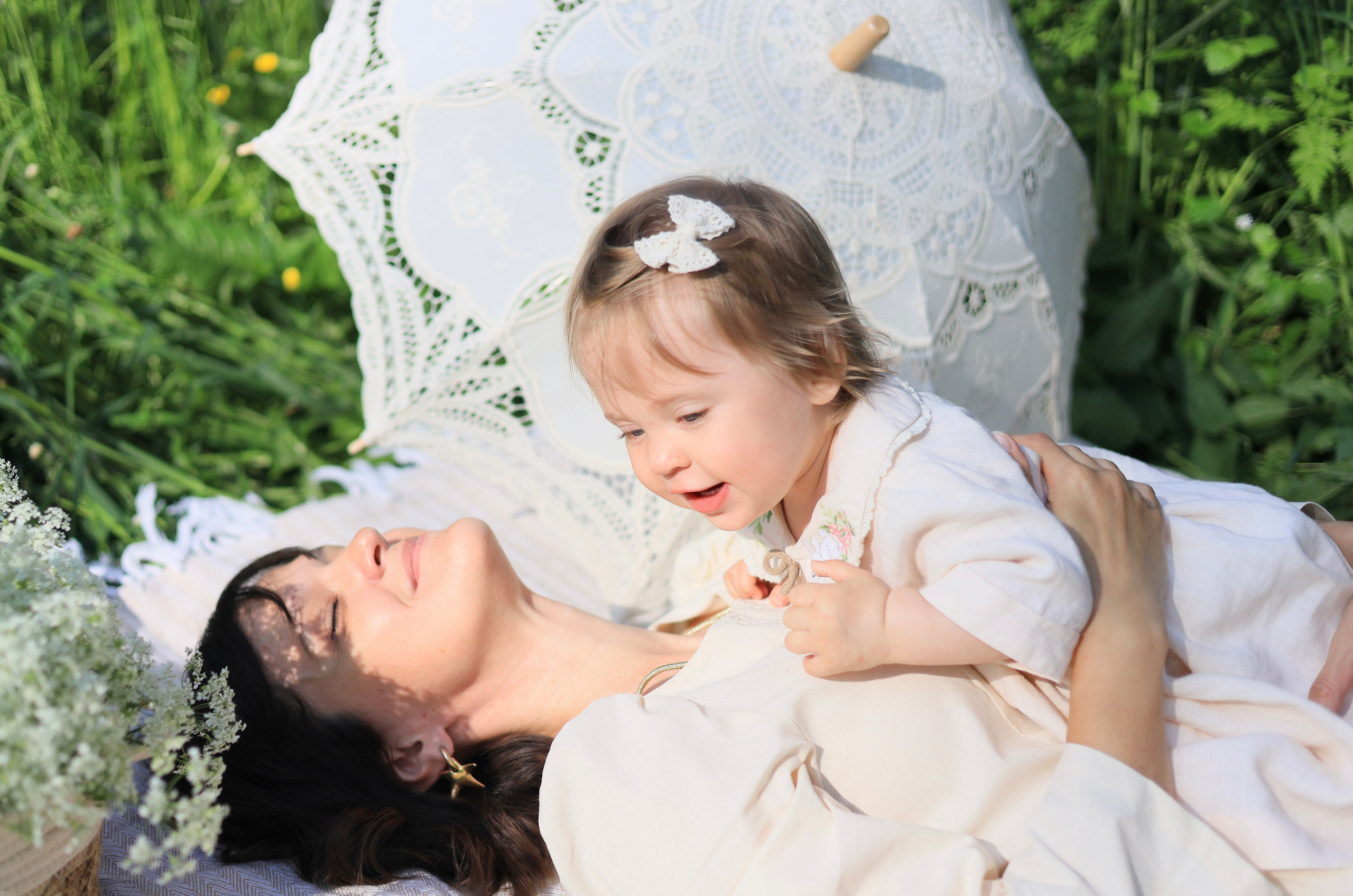 Ksenia and Eseniya. Family, portrait, content photo in Costa Rica Evgeniya Besprozvannykh