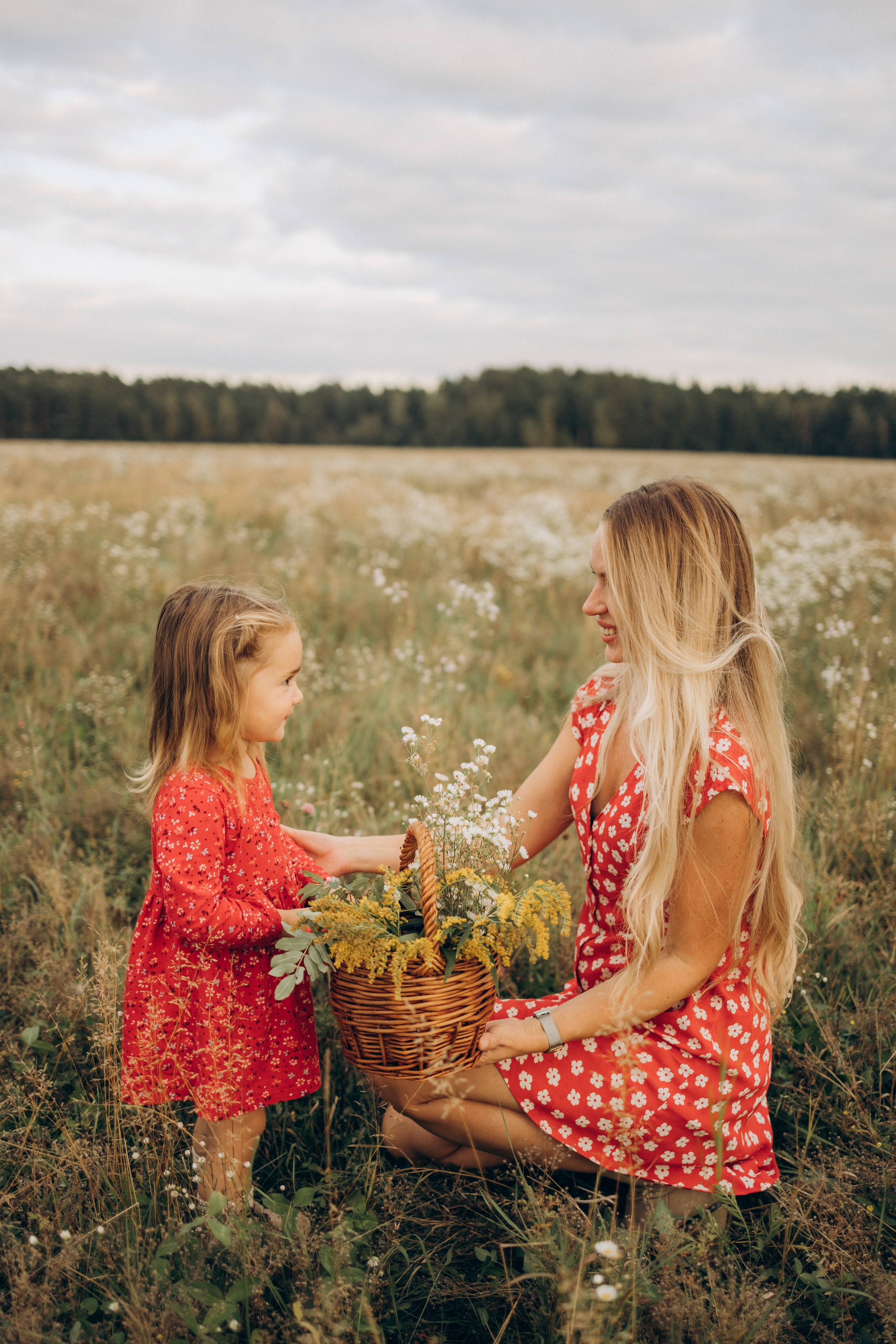 Мама и дочка (5.09.2025) г. Жуков (Калужская обл.). Надежда Стар семейный и церковный фотограф в Жукове и Калужской области