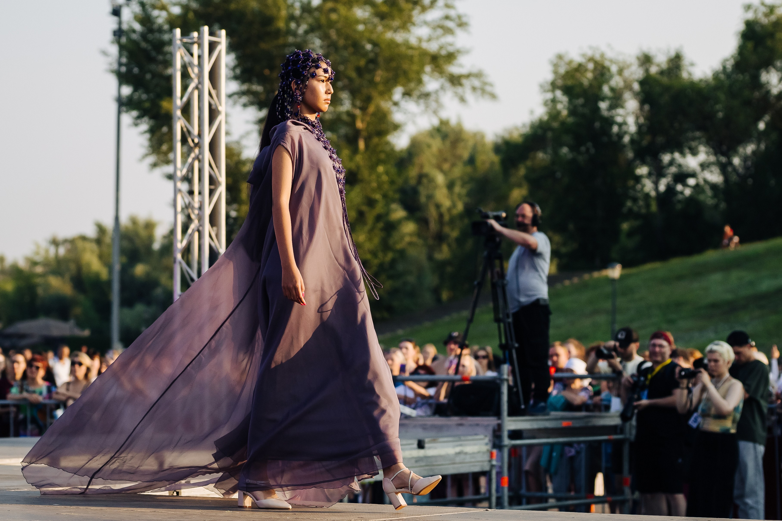 Международный фестиваль моды и музыки «Половодье» // 05.07.2024. Денис Прохоров Фотограф в г. Магнитогорск