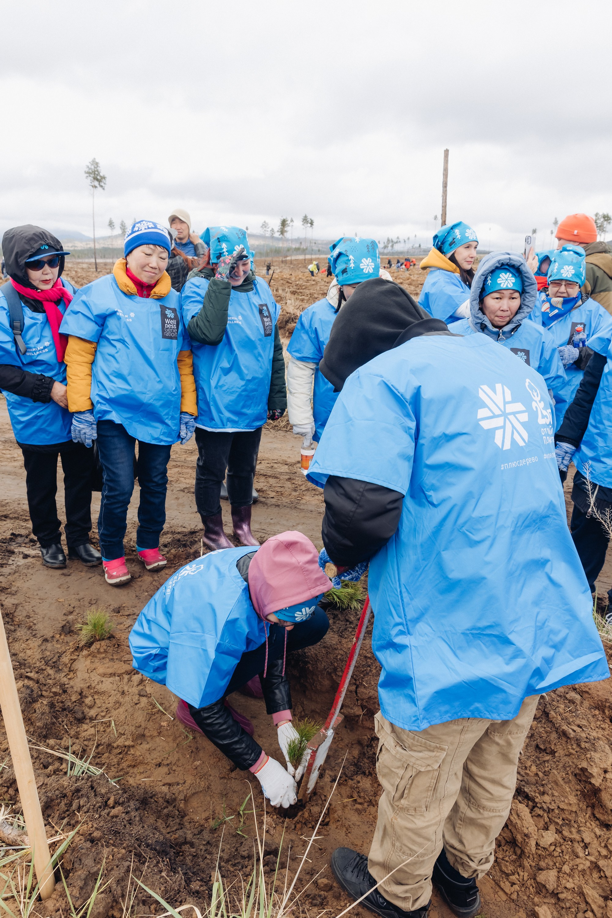 Siberian wellness. Ежегодная акция по посадке деревьев. Свадебный и семейный фотограф в Улан-Удэ
