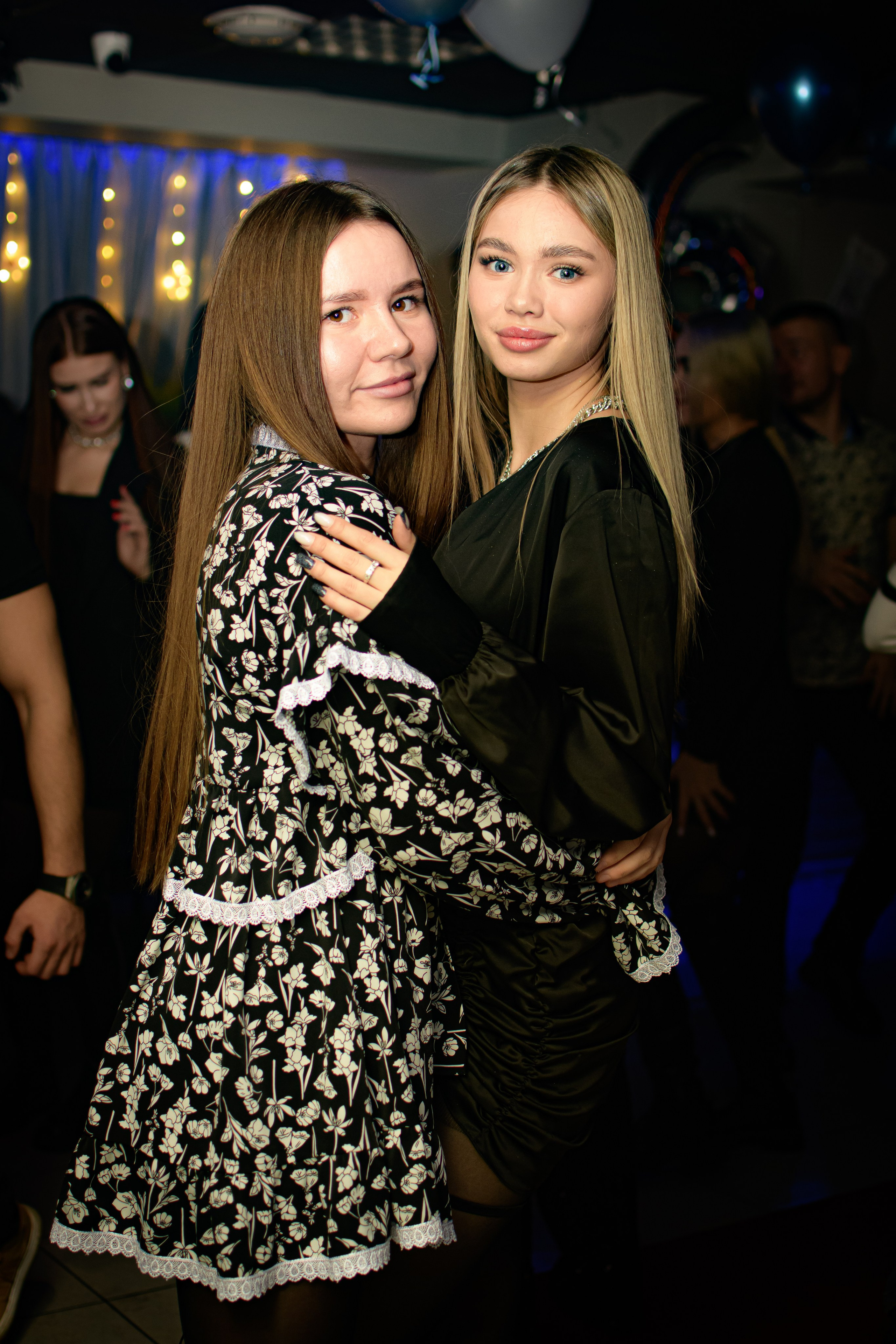 HOLLYWOOD / 6 YEARS. Photokarish