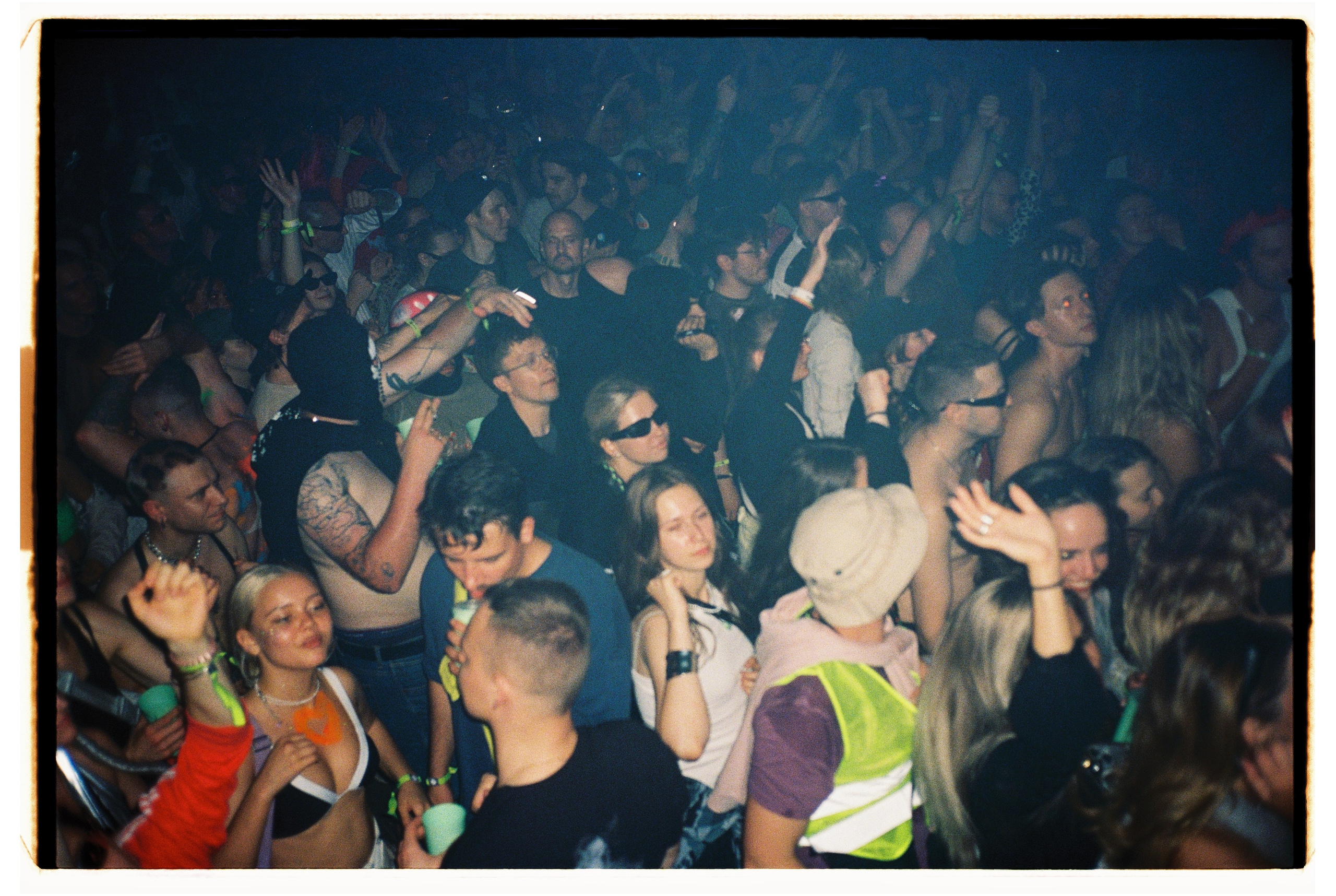 Outline 2024. @tomrus: Рустам Шагиморданов — фотограф