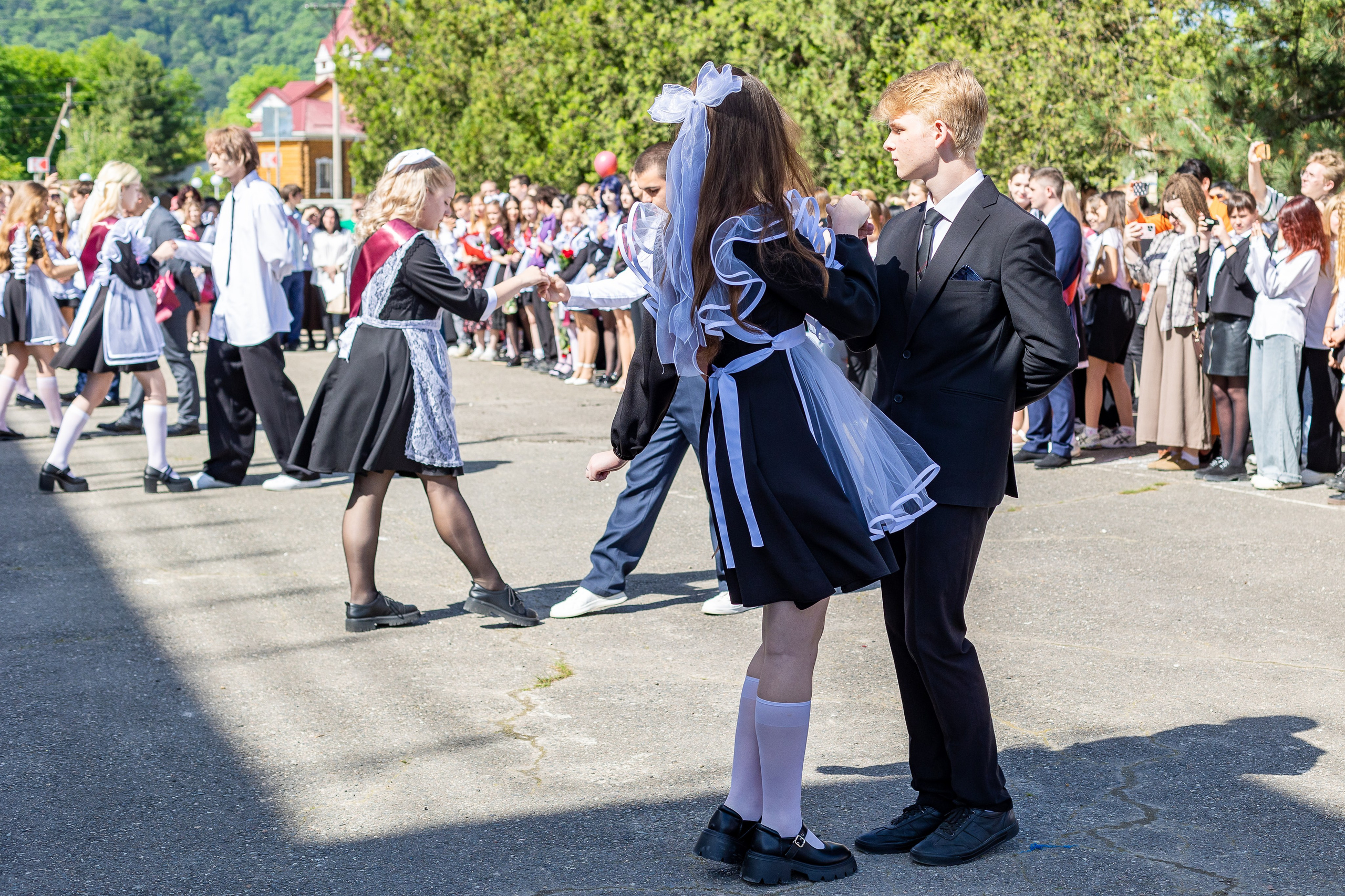 Последний звонок. Выпускные альбомы Майкоп, Краснодар Елена Золотарева