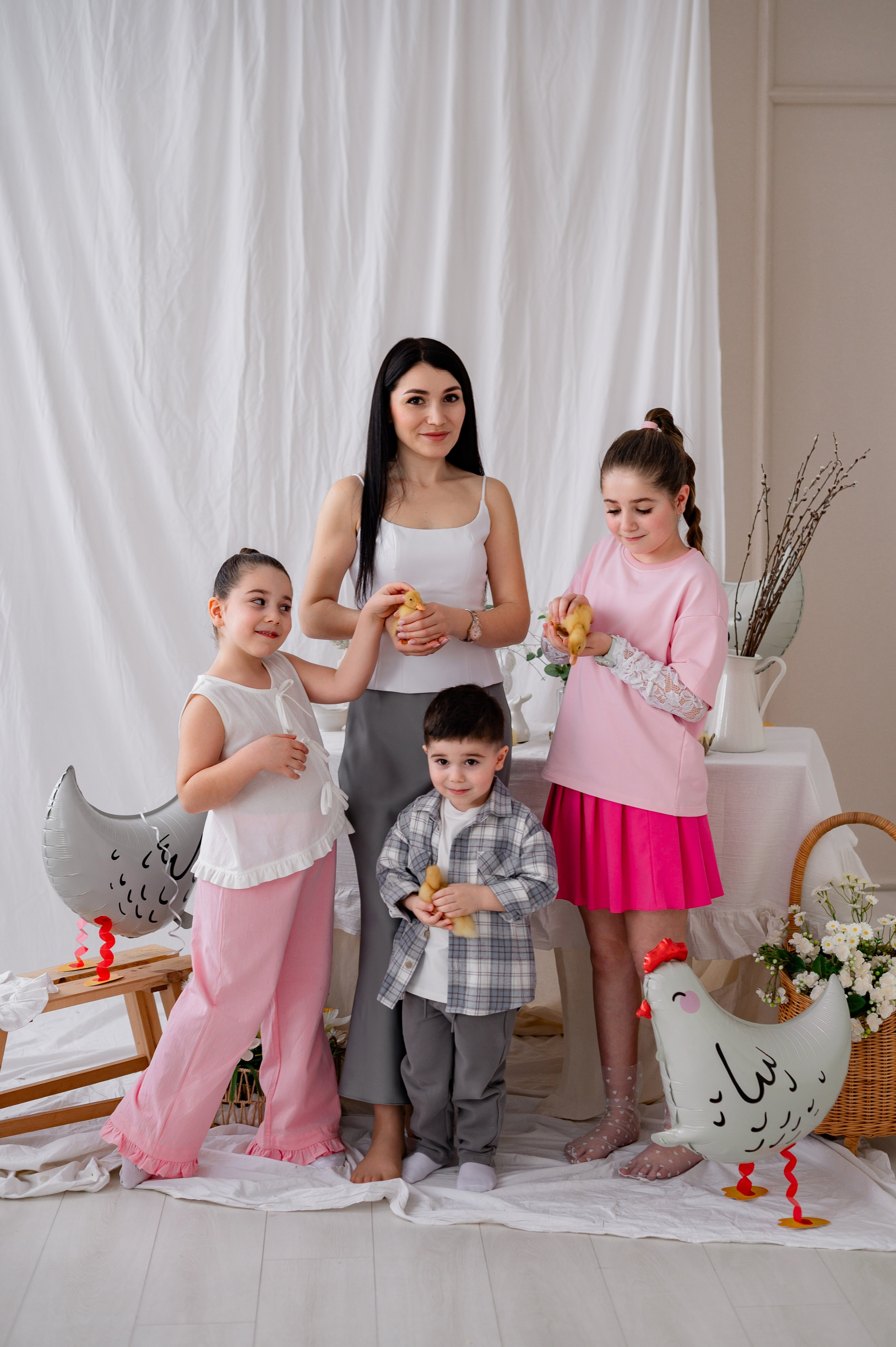 Лев Арина Вика Алена. Фотограф Татьяна Иванчикова