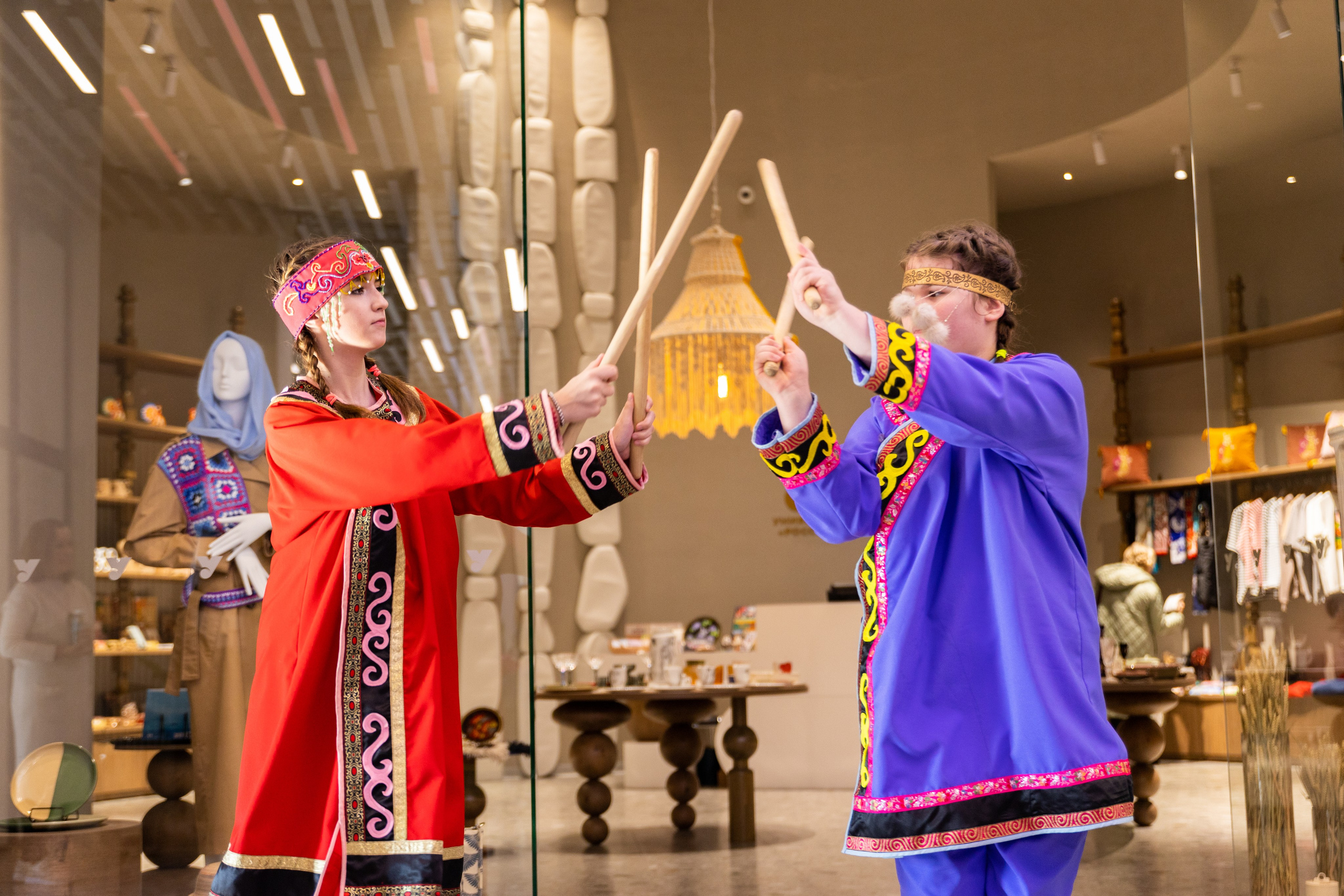 День народного единства в Национальном центре Россия. Олег Катакинов| Репортажный фотограф в городе у моря (Владивосток)